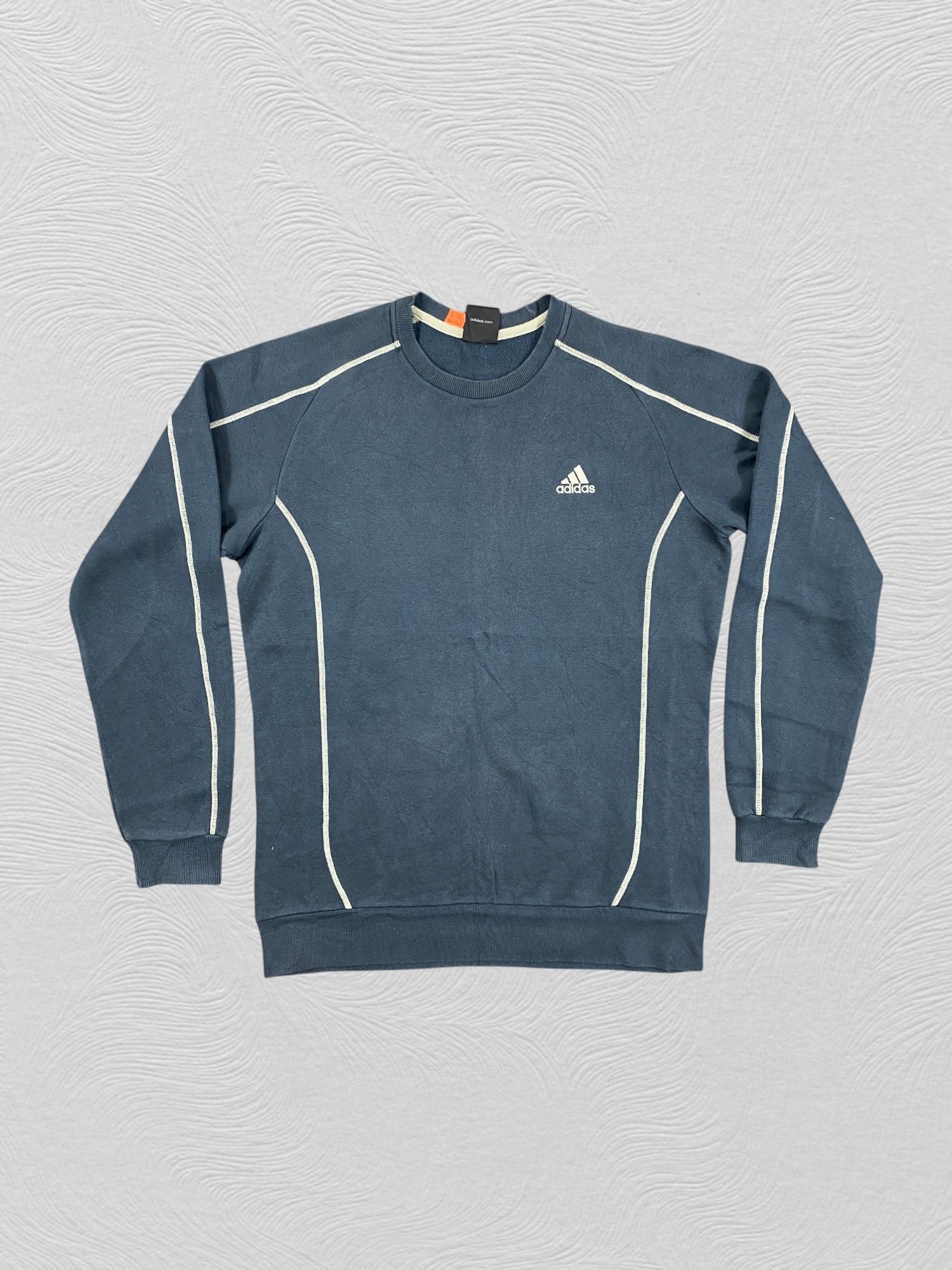 Adidas vintage adidas sweatshirt medium size -SW146 Size US XL / EU 56 / 4 - 1 Thumbnail