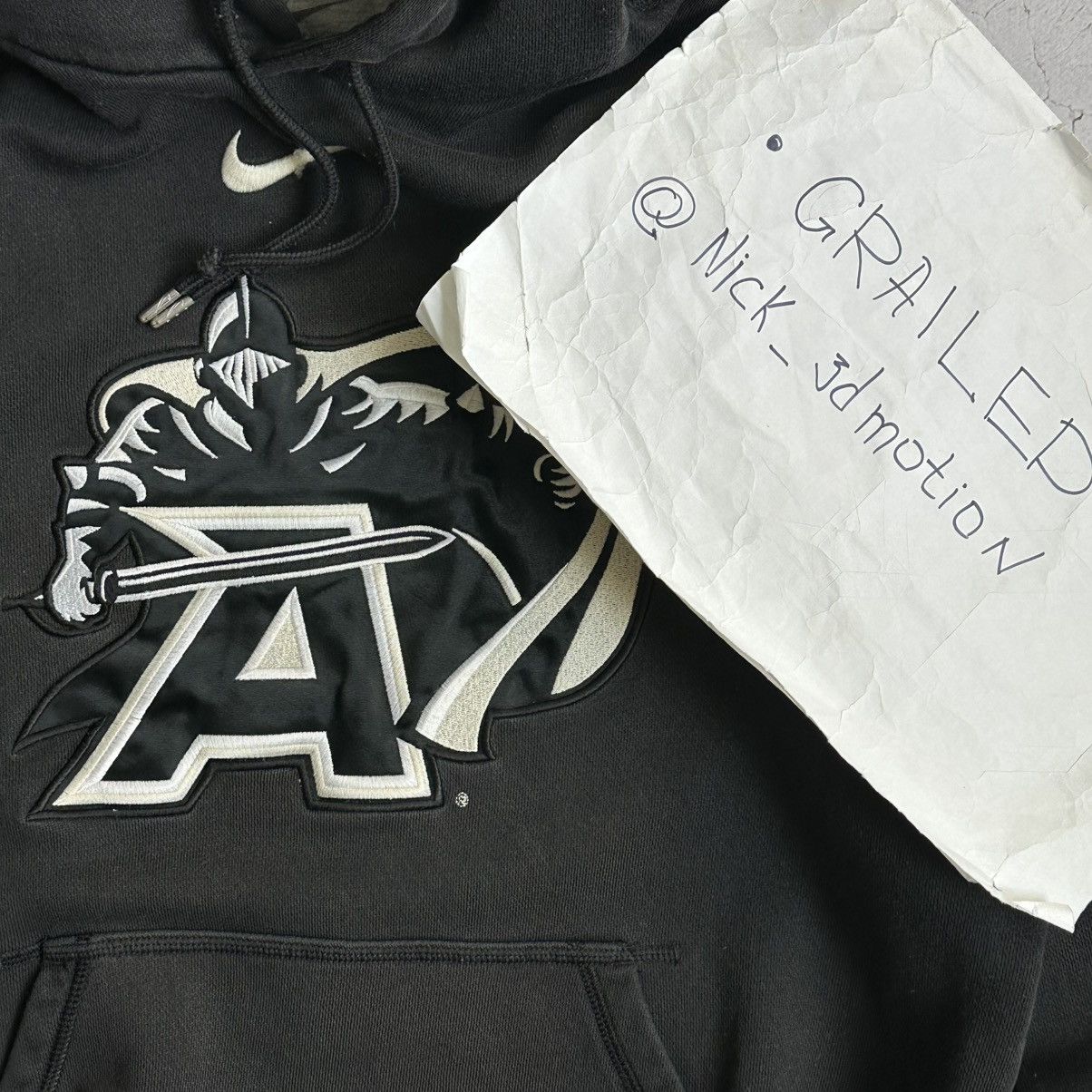 NCAA × Nike Vintage Nike Army Black Knights Center Swoosh Hoodie Size US M / EU 48-50 / 2 - 11 Thumbnail