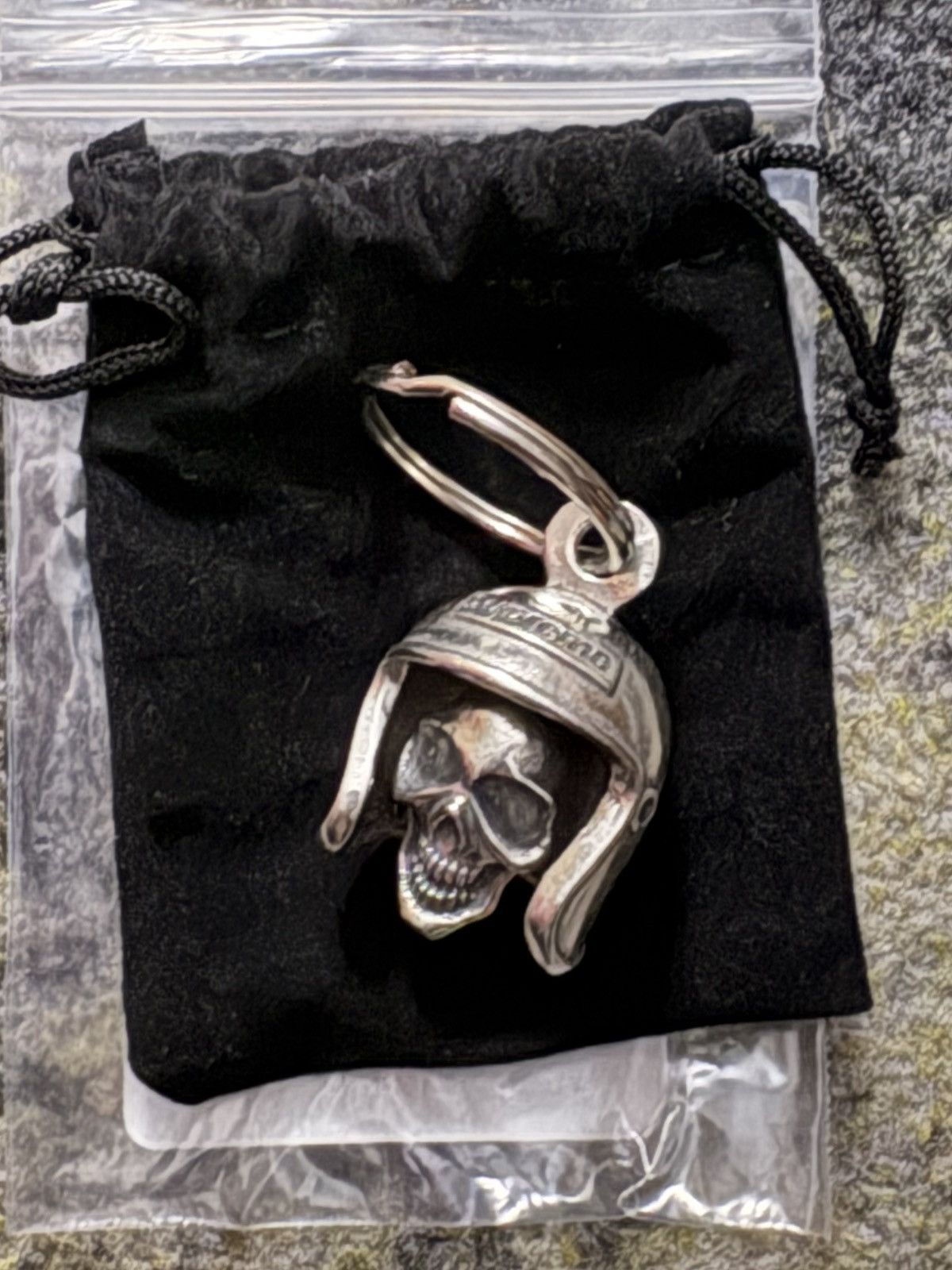 【Supreme】Skull Bell Keychain Supreme Skull Bell Keychain (SS25) - $28