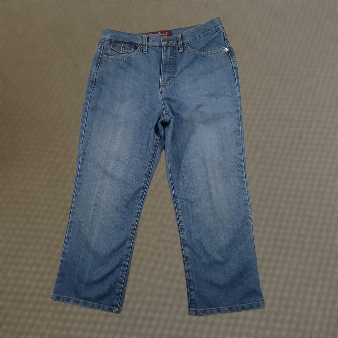 Gloria Vanderbilt Gloria Vanderbilt Jeans Womens 8 Capri Denim High Rise Casual Straight Leg Capri Size 30" / US 8 / IT 44 - 1 Thumbnail