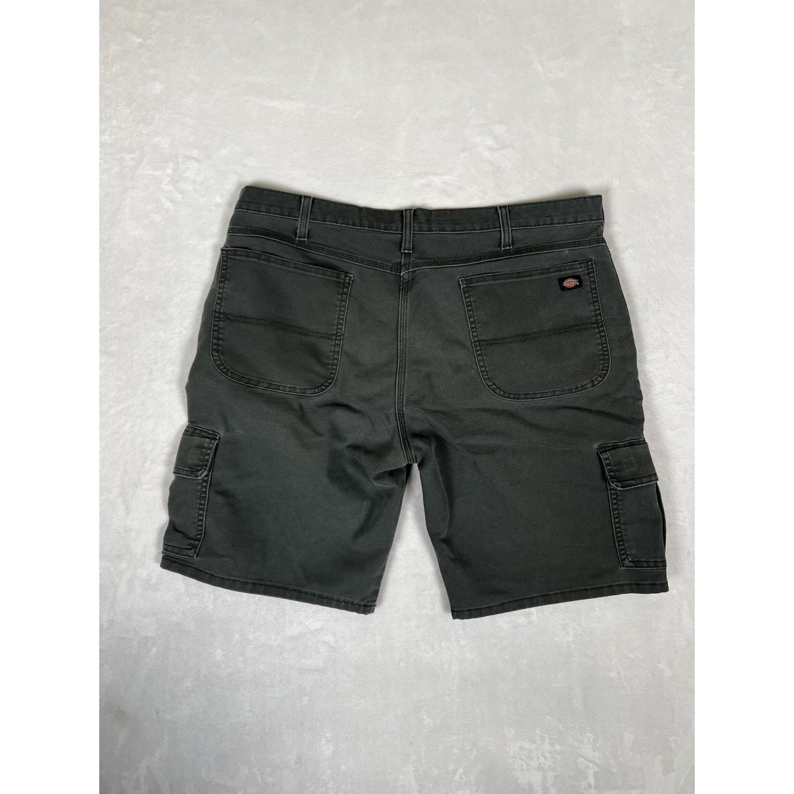 Dickies Dickies Flex Cargo Shorts Gray Canvas Size 40 Relaxed Y2K Sk Size US 40 / EU 56 - 7 Thumbnail