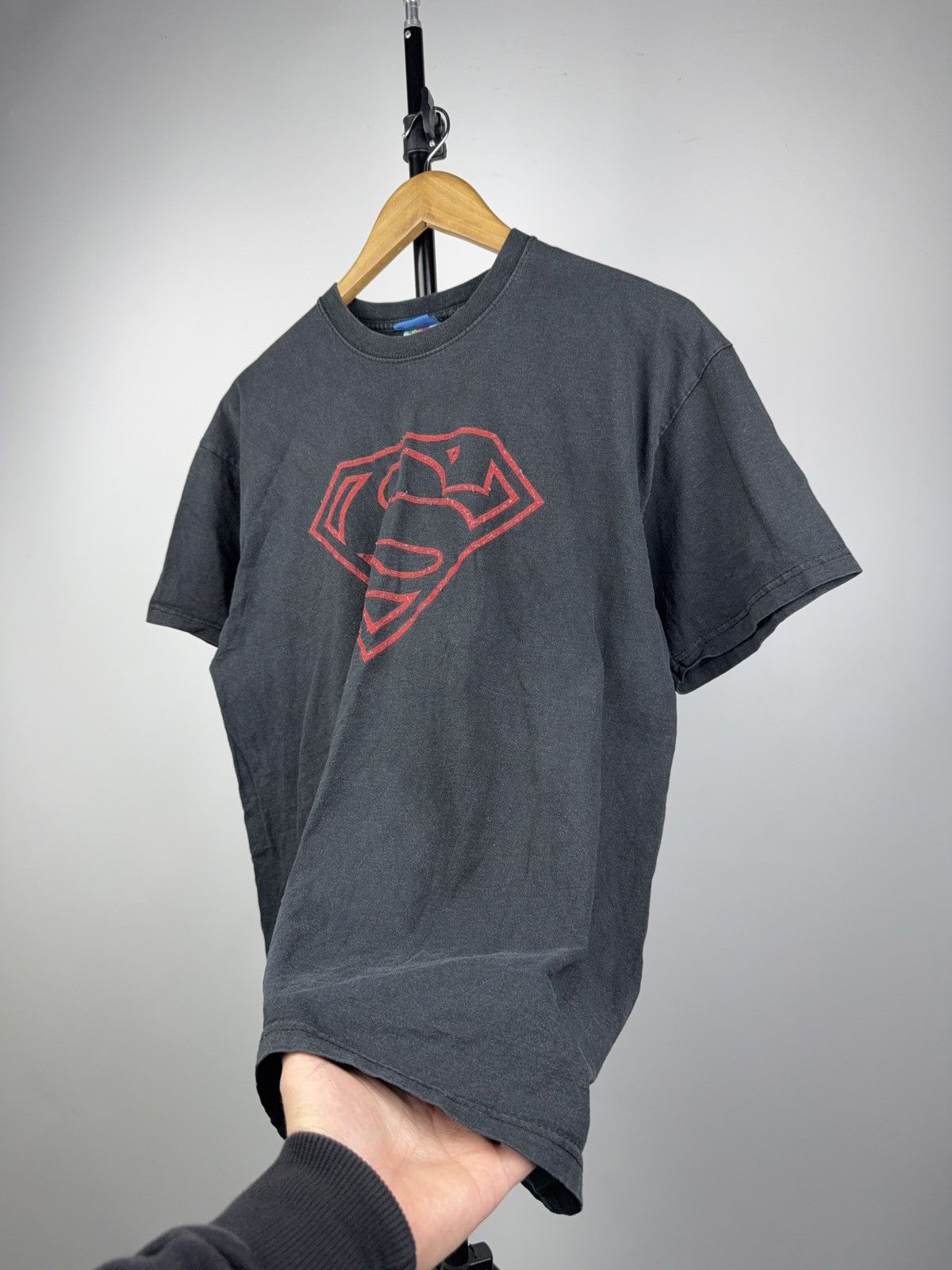 DC Comics Vintage 2009 Superman Red Logo Faded Tee by DC Comics Size US L / EU 52-54 / 3 - 2 Thumbnail