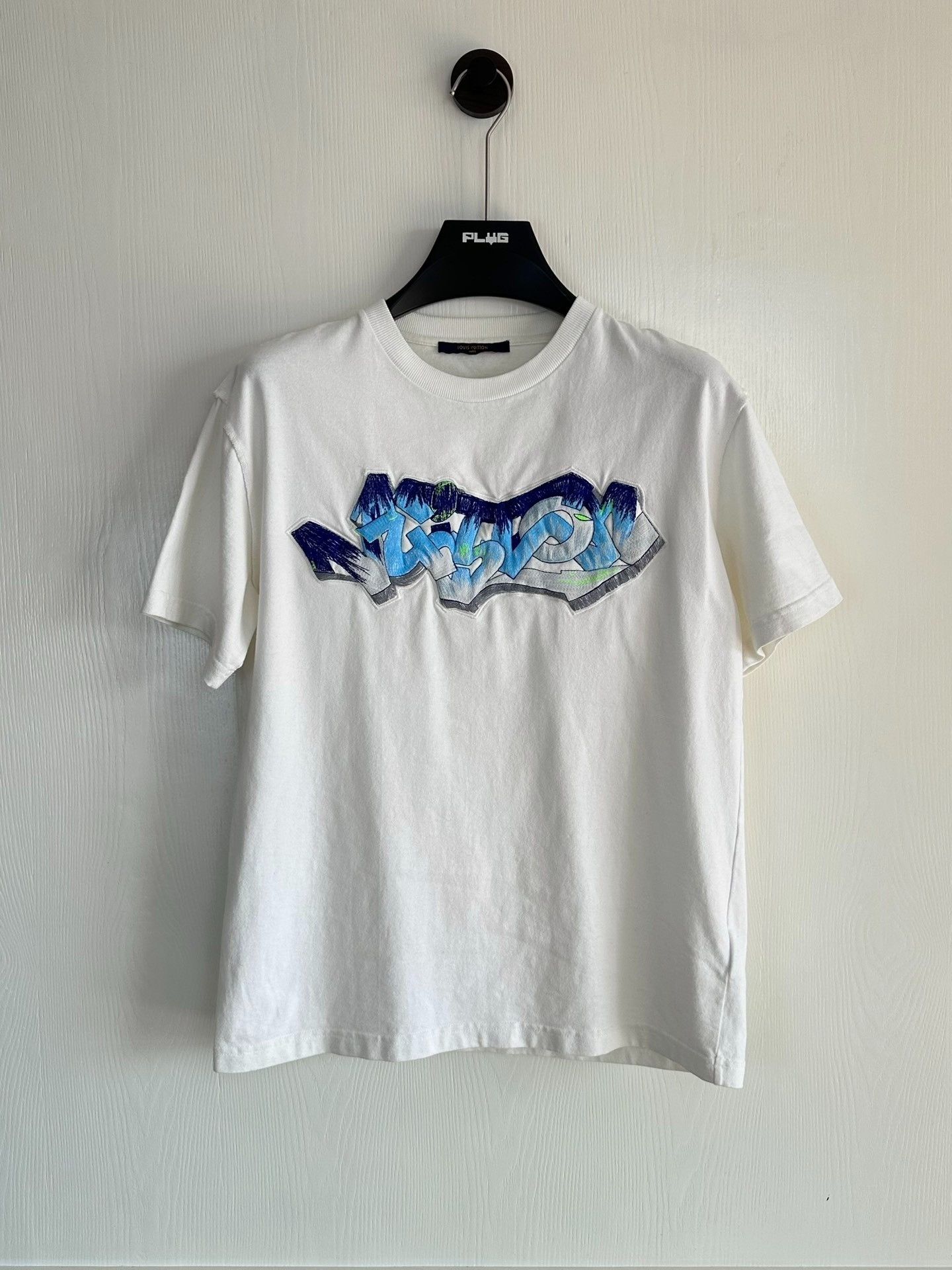 Louis Vuitton Louis Vuitton Embossed Monogram Logo T-Shirt Size US M / EU 48-50 / 2 - 1 Preview
