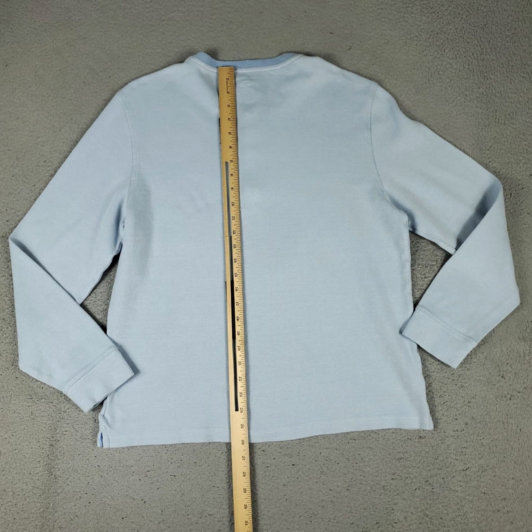 UNTUCKit UNTUCKit T Shirt Mens Large Blue Henley Casual Long Sleeve Adult Shirt Size US L / EU 52-54 / 3 - 5 Thumbnail