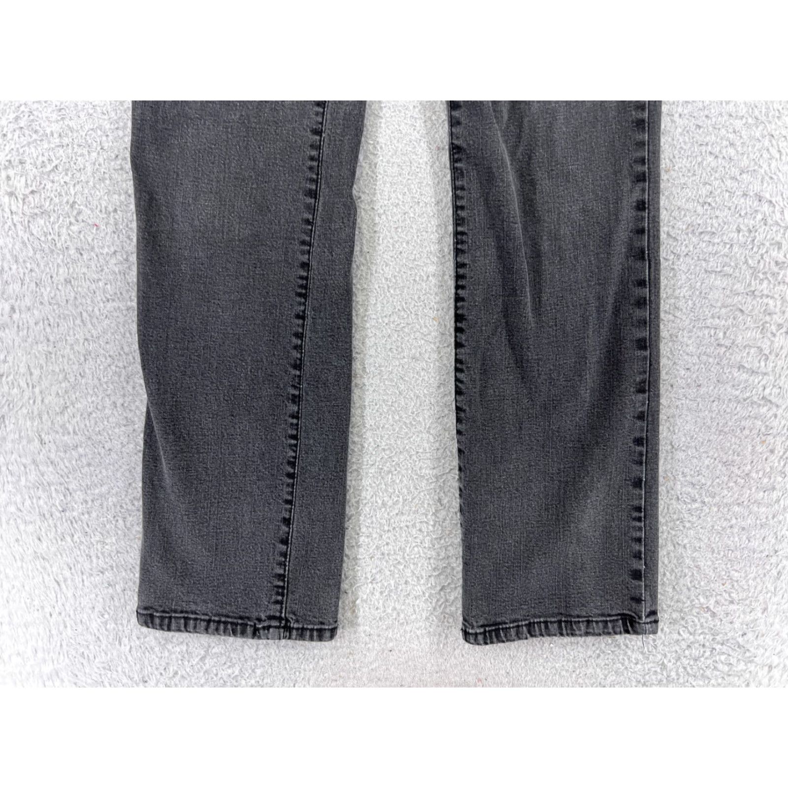 Gloria Vanderbilt Gloria Vanderbilt Jeans Women's 8 Black Denim Straight Leg Mid Rise 26x30 5-Pocket Logo Embroidered Button Comfort Stretch Vintage No Mens Womens Size 30" / US 8 / IT 44 - 2 Thumbnail