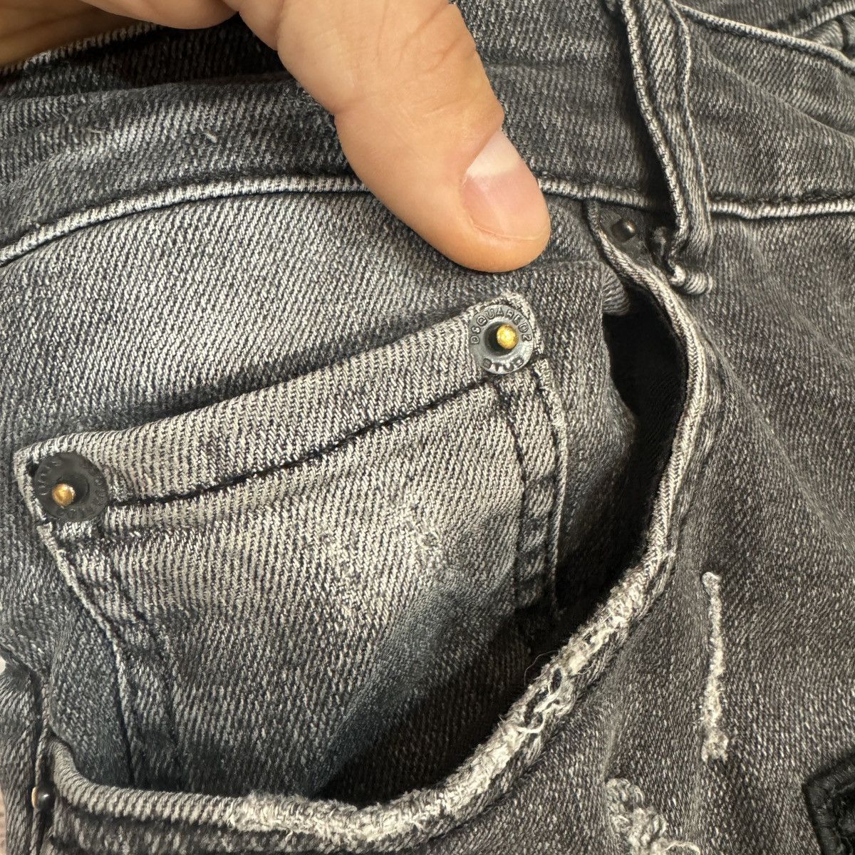 Dsquared2 Dsquared2 Cool Guy Jean US30 EU46 Size US 30 / EU 46 - 6 Thumbnail
