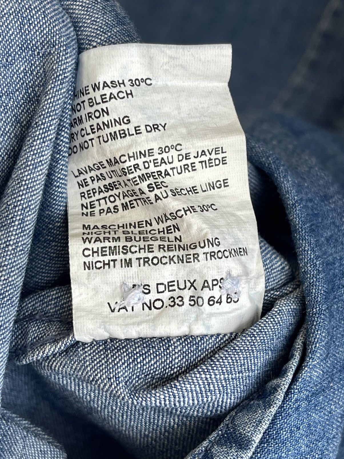 Les Deux Vagrant Chambray Regular Fit Button Down Long Sleeve Shirt Size US M / EU 48-50 / 2 - 16 Thumbnail