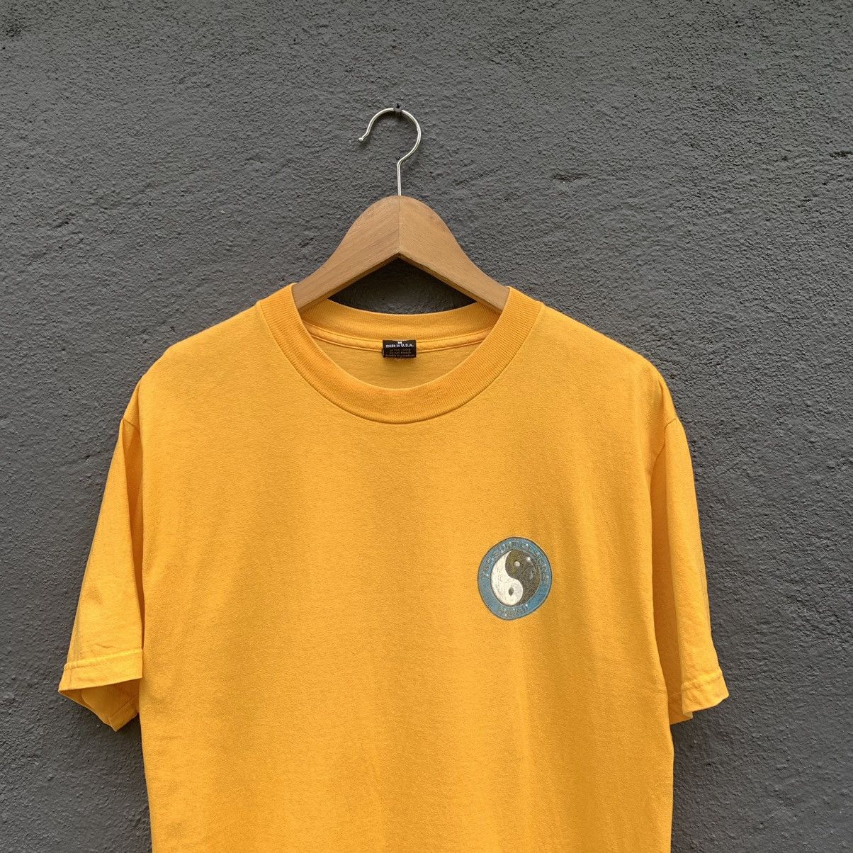 Other Vintage Y2K T&C Surf Design Tee Size US M / EU 48-50 / 2 - 4 Thumbnail