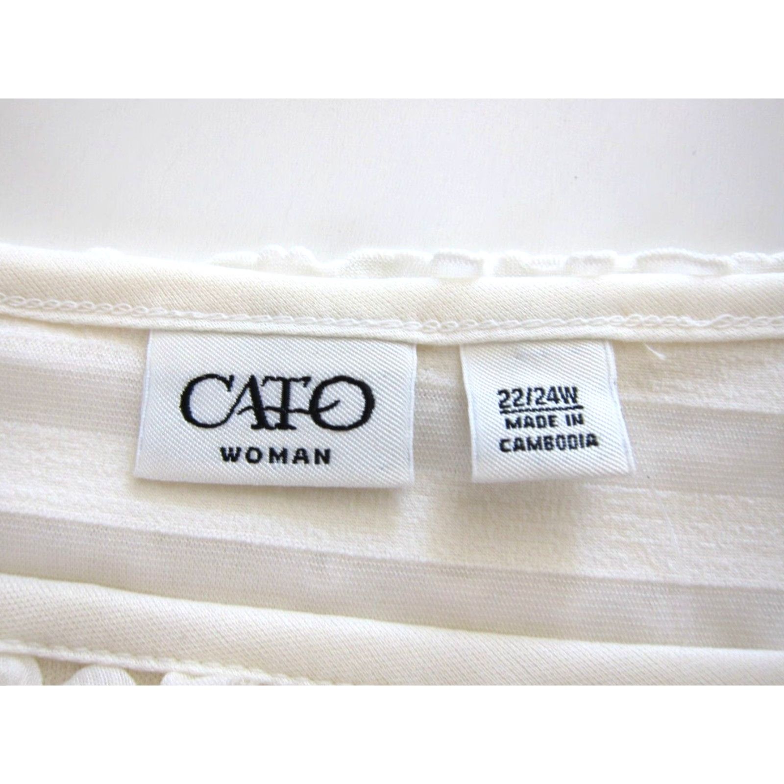 Vintage NWT CATO Woman Ivory Stretch Floral Ruffle 3/4 Sleeve Square Neck Blouse 22/24 Size 3XL / US 20-22 - 4 Thumbnail