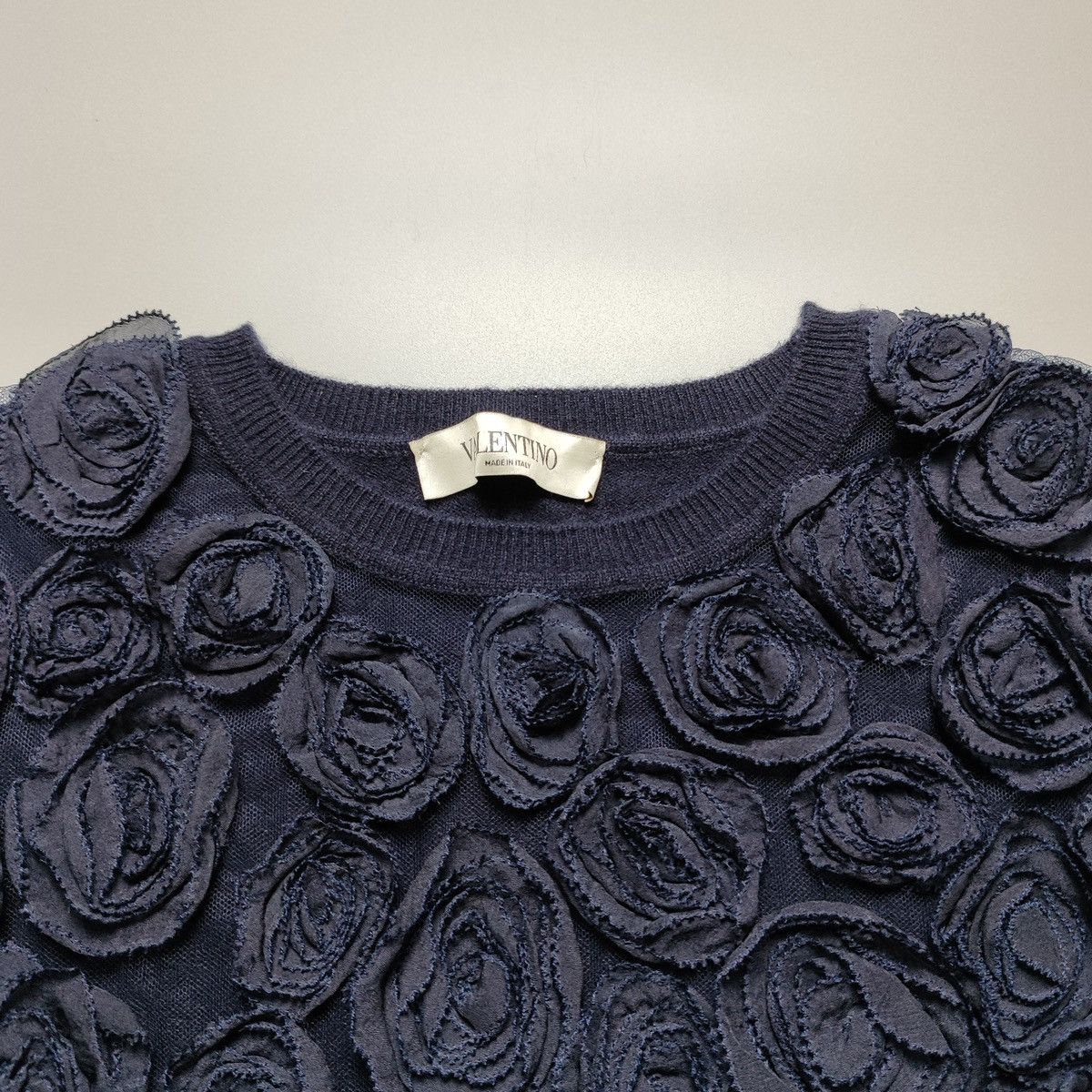 Valentino Valentino - Front See through patches flower - Sweater Size S / US 4 / IT 40 - 7 Thumbnail