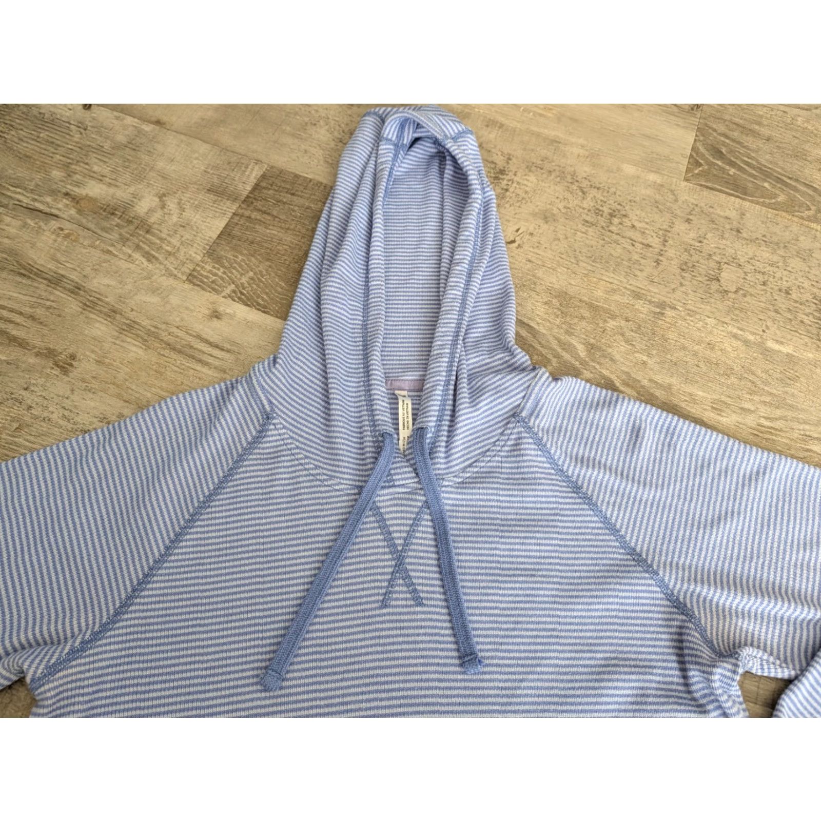 Vintage Kuhl Women’s Stria Pullover Hoodie Small Lightweight Striped Hooded Long Sleeve Activewear Hiking Outdoors Purple Size S / US 4 / IT 40 - 4 Thumbnail