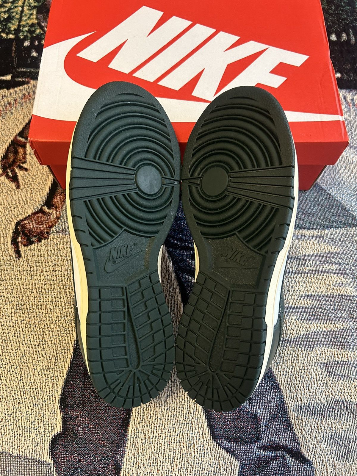 Nike Nike Dunk Low Vintage Green W Size US 12 / IT 42 - 4 Thumbnail