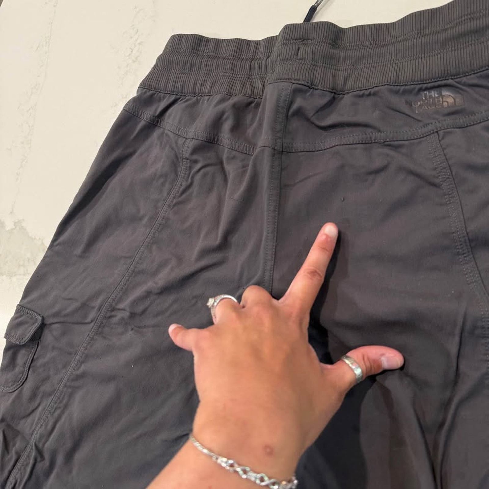 The North Face The Northface Aphrodite 2.0 Utility Capri Pants Womens Small Size 28" / US 6 / IT 42 - 7 Thumbnail