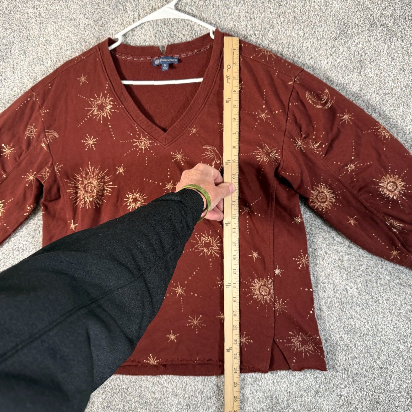 Vintage Democracy Sweatshirt Womens M Rust Boho Celestial Star Moon V Neck Top Mystic Earthy Size M / US 6-8 / IT 42-44 - 2 Thumbnail