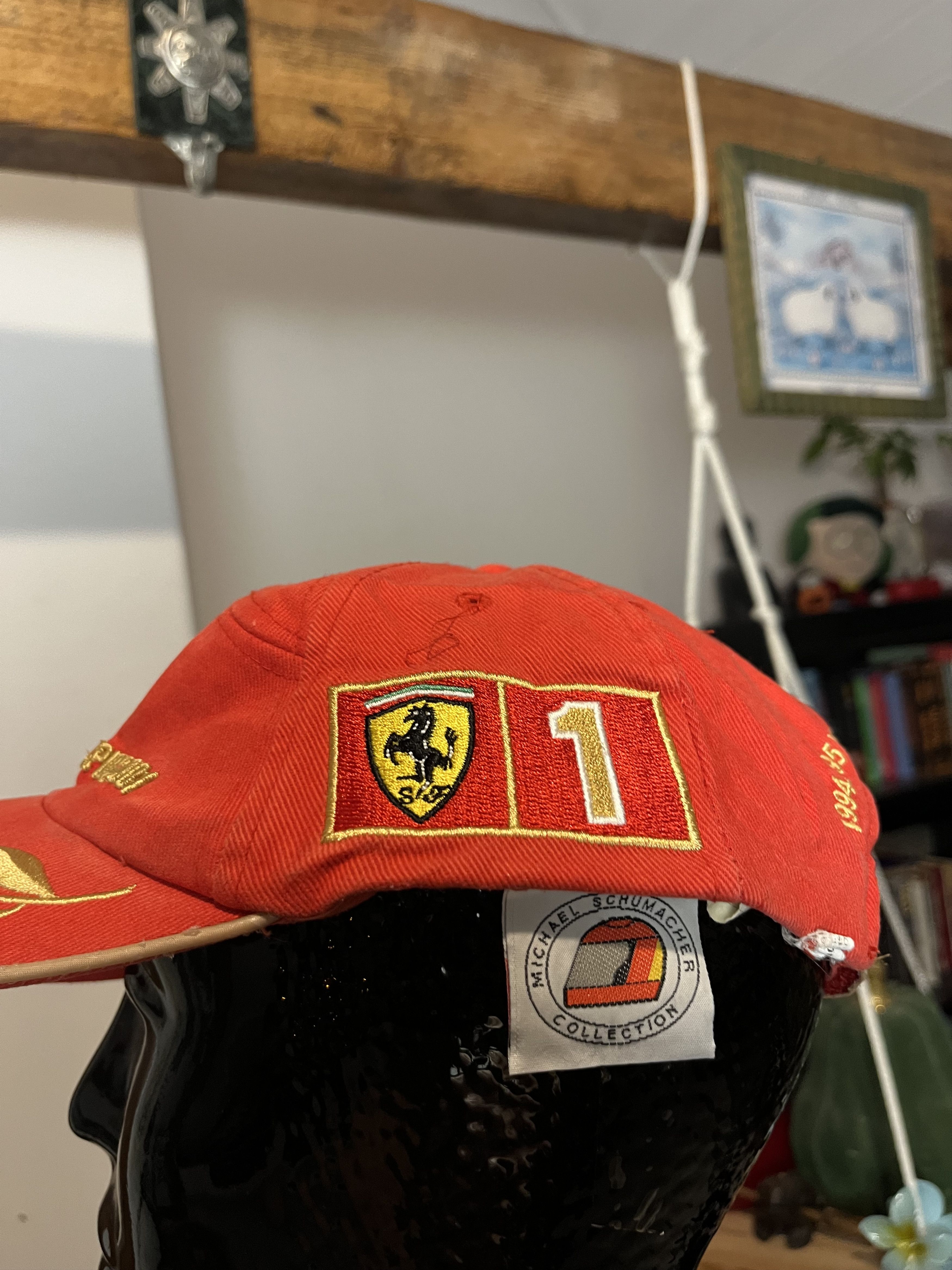 Ferrari × Vintage 2001 Michael Schumacher F1 World Champion Cap Ferrari Size ONE SIZE - 2 Thumbnail