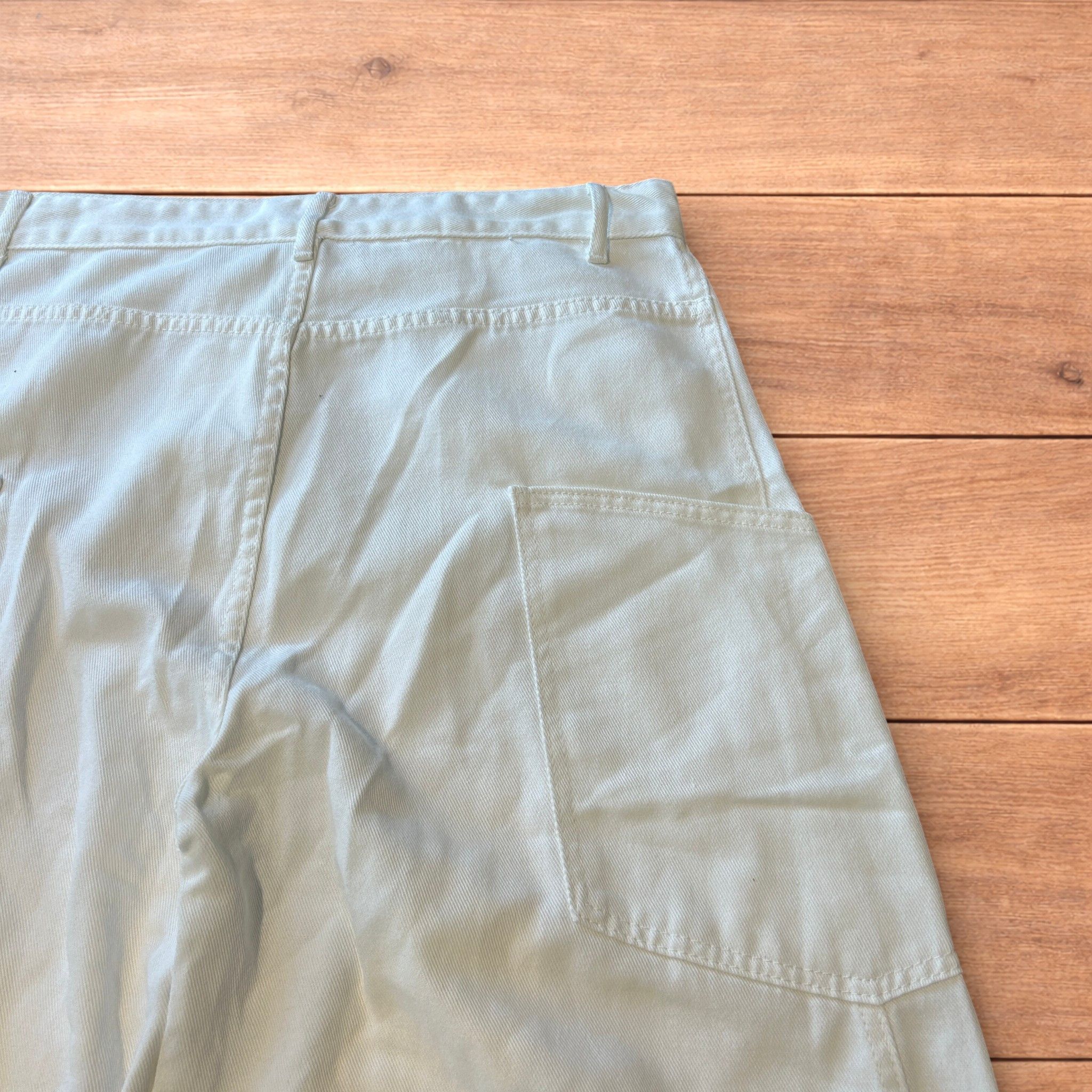 Japanese Brand Vintage style baggy wide leg skater fit jeans in white. Size US 34 / EU 50 - 4 Thumbnail