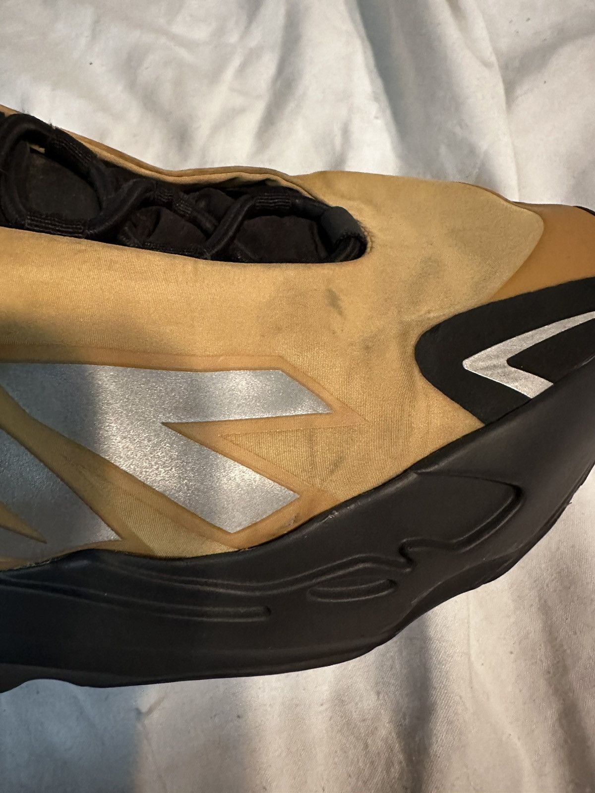Adidas × Kanye West Yeezy 700 MNVN Honey Flux Size US 10 / EU 43 - 12 Thumbnail