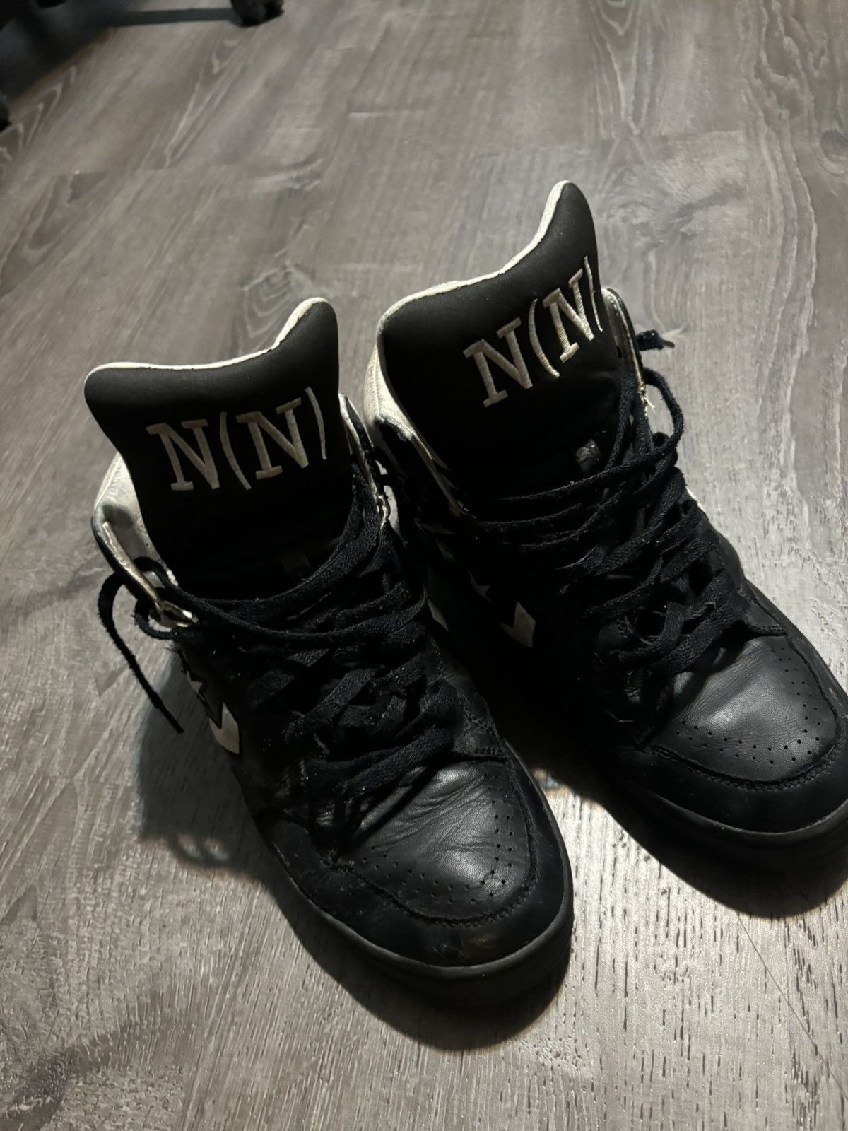 Number nine Converse