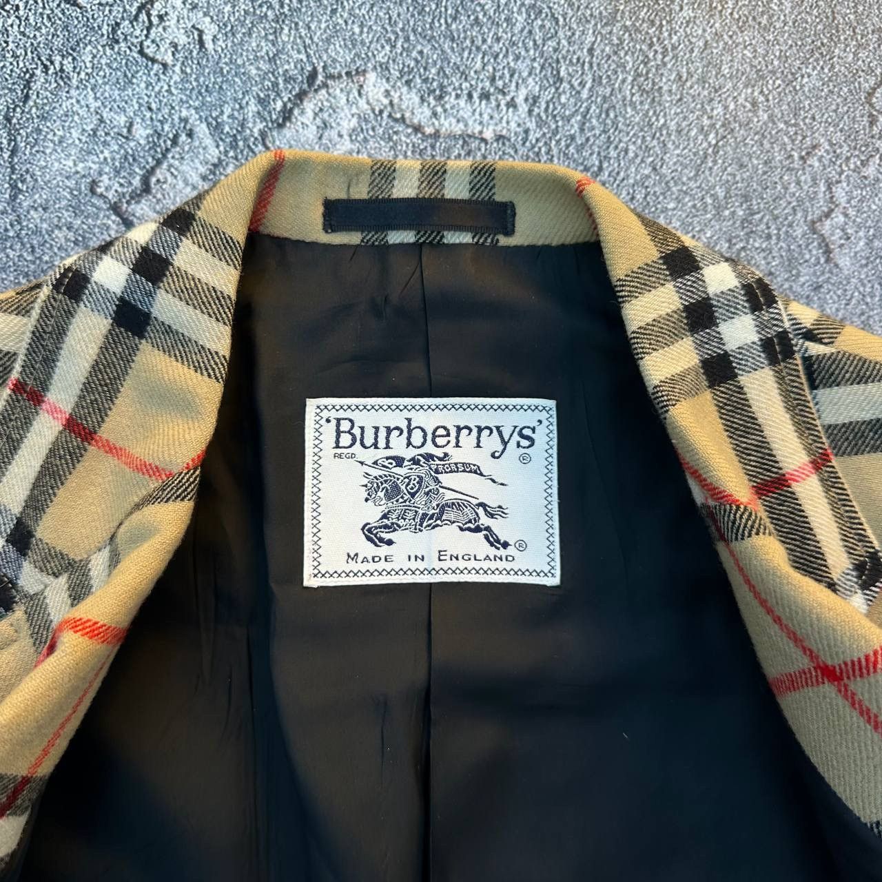 Burberry Vintage Burberrys Woman’s Jacket + Skirt Suit Size L / US 10 / IT 46 - 9 Thumbnail