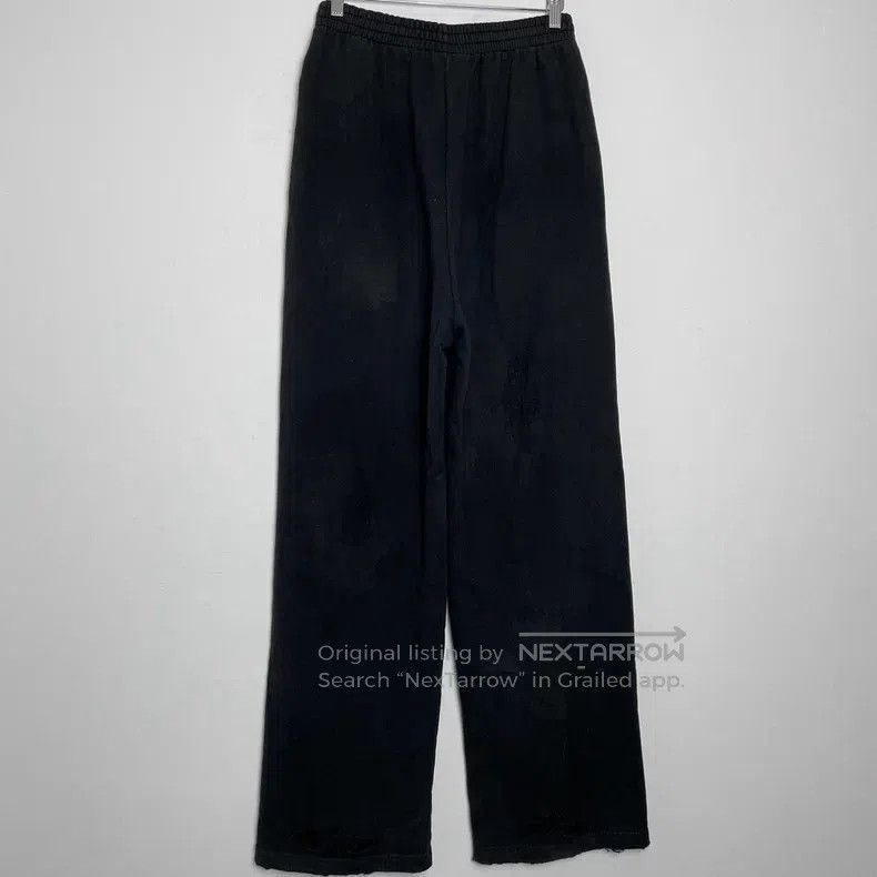 Balenciaga Balenciaga size XS Manchester United badge embroidered log Size US 27 - 2 Thumbnail