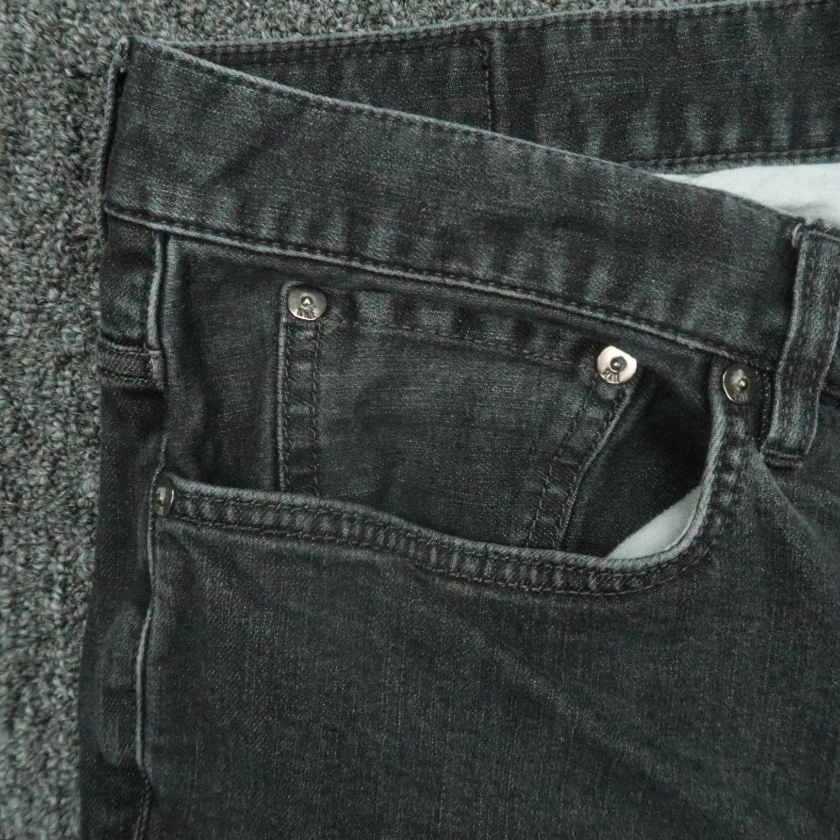 Denime Spoke Jeans Mens 37x29 Denim Straight 5-Pocket Black 37 Inseam Dark Denim Button Zip Belt Loops Regular Size 37 Vintage No Size US 37 - 3 Thumbnail