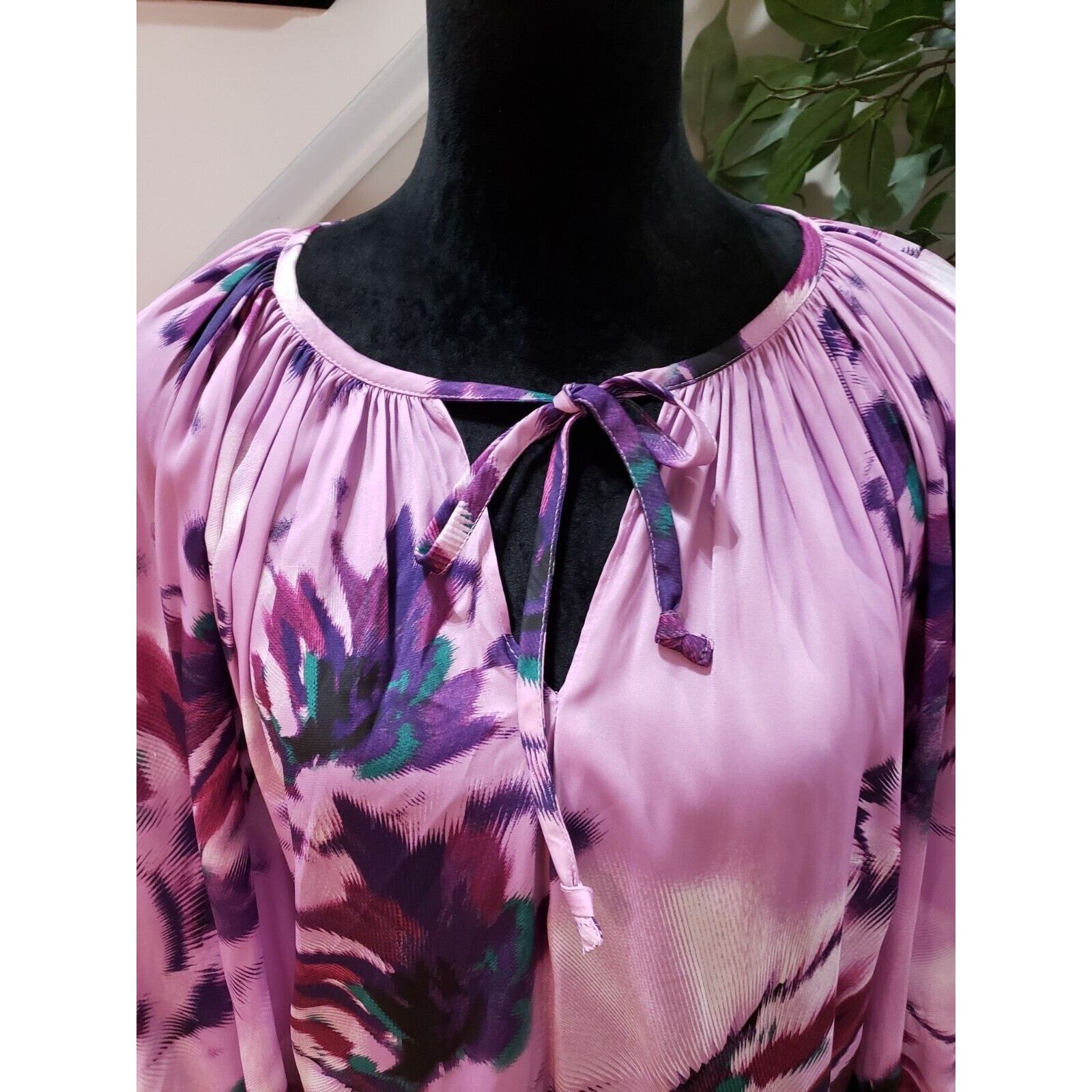 Jennifer Lopez Jennifer Lopez Round Neck Long Sleeve Top Blouse Size M Size M / US 6-8 / IT 42-44 - 4 Thumbnail