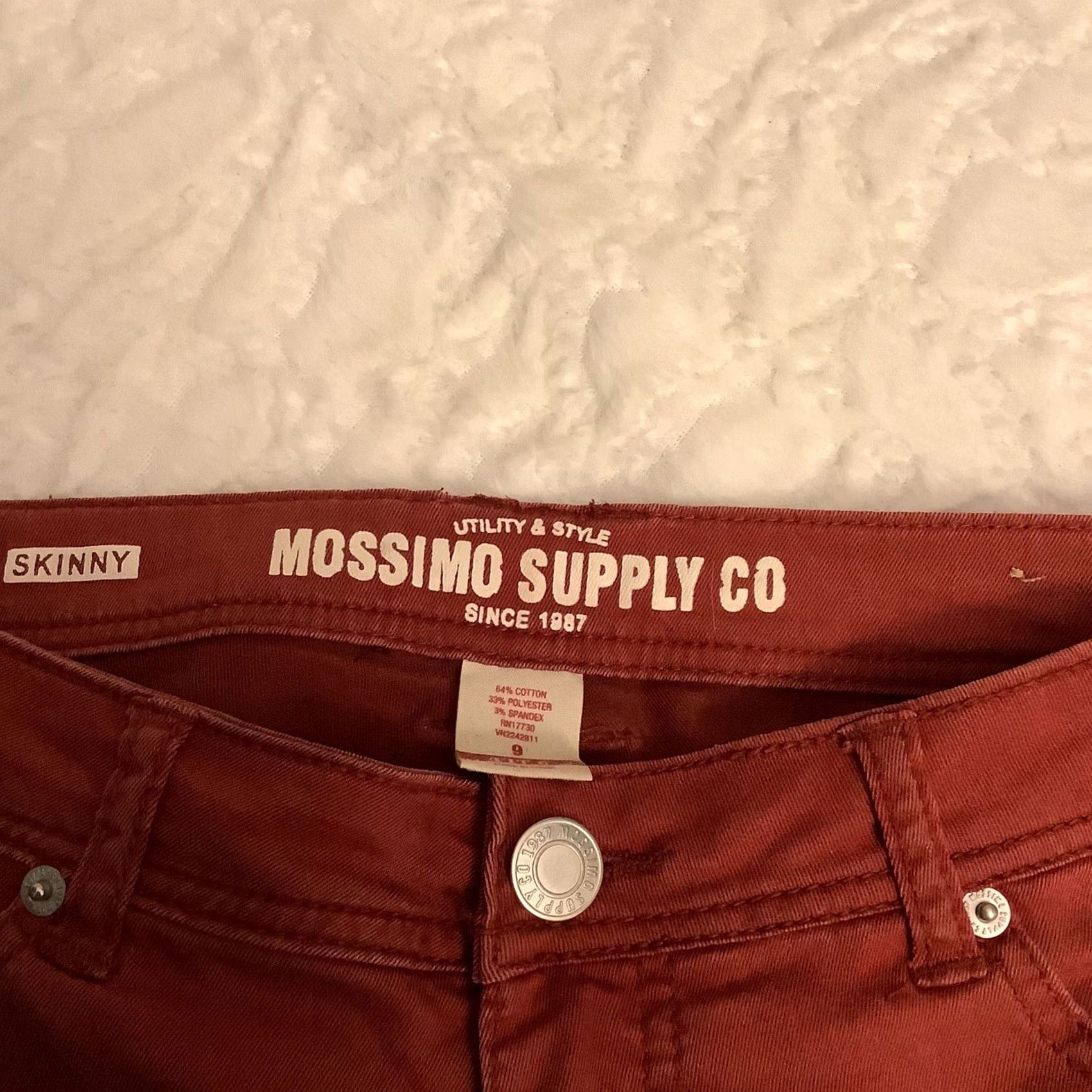 Mossimo Mossimo Jeans Women's Juniors Size 9 Red Skinny Fit 28in Inseam Jeans Skinny Low Rise Contemporary Pattern Solid Button Closure Mens? Size 30" / US 8 / IT 44 - 2 Thumbnail