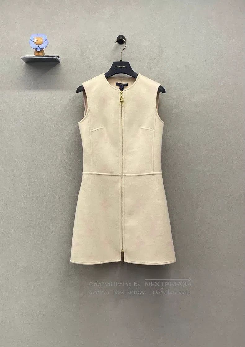 Louis Vuitton Louis Vuitton Wool dress Size XXS / US 00 / IT 34 - 1 Thumbnail