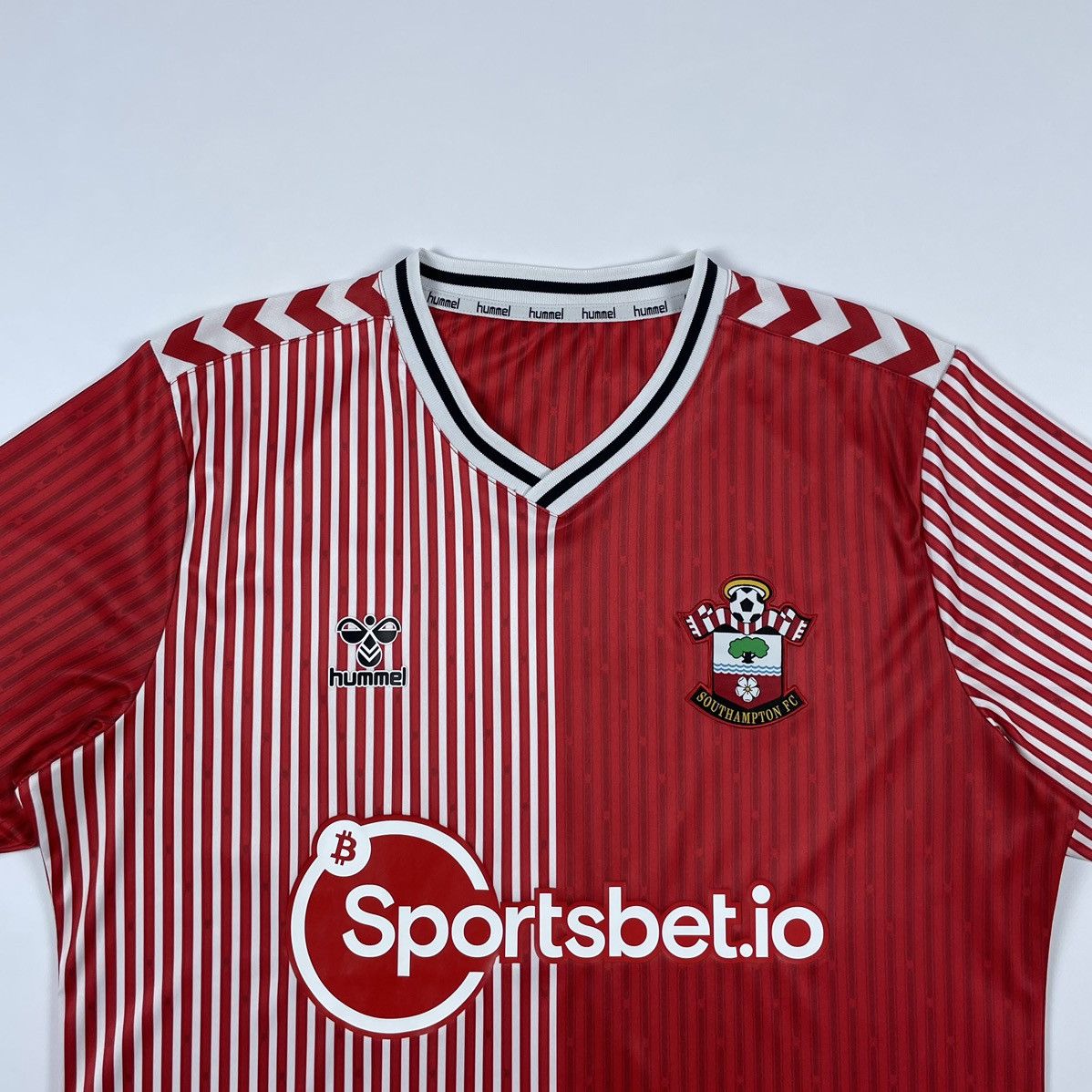 Hummel Hummel Southampton FC 2023/24 Soccer Jersey Football Shirt Size US L / EU 52-54 / 3 - 3 Thumbnail