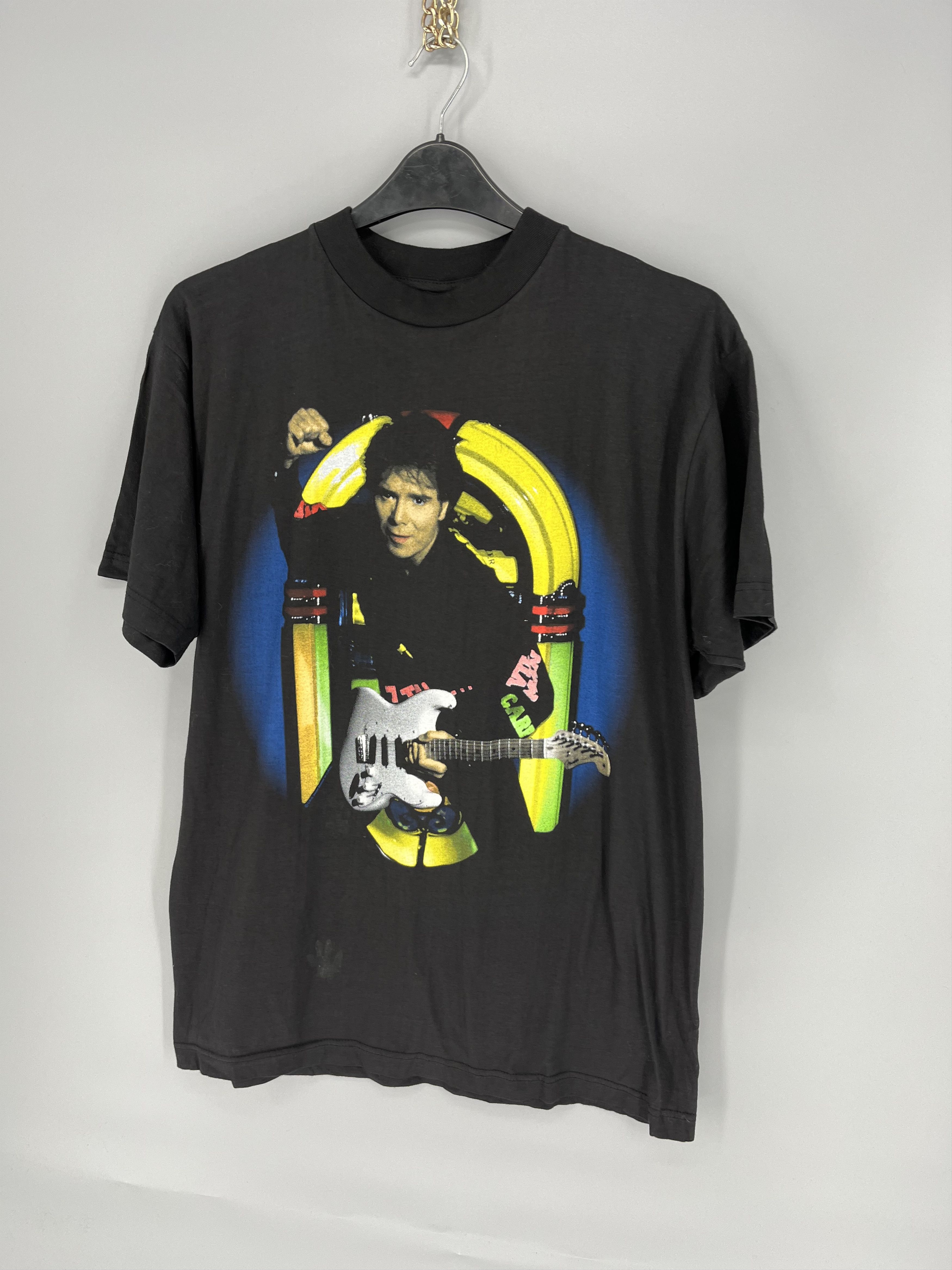 Band Tees Vintage 1994 CLIFF RICHARD Band Tour Rock T-shirt Streetwear Size US L / EU 52-54 / 3 - 3 Thumbnail
