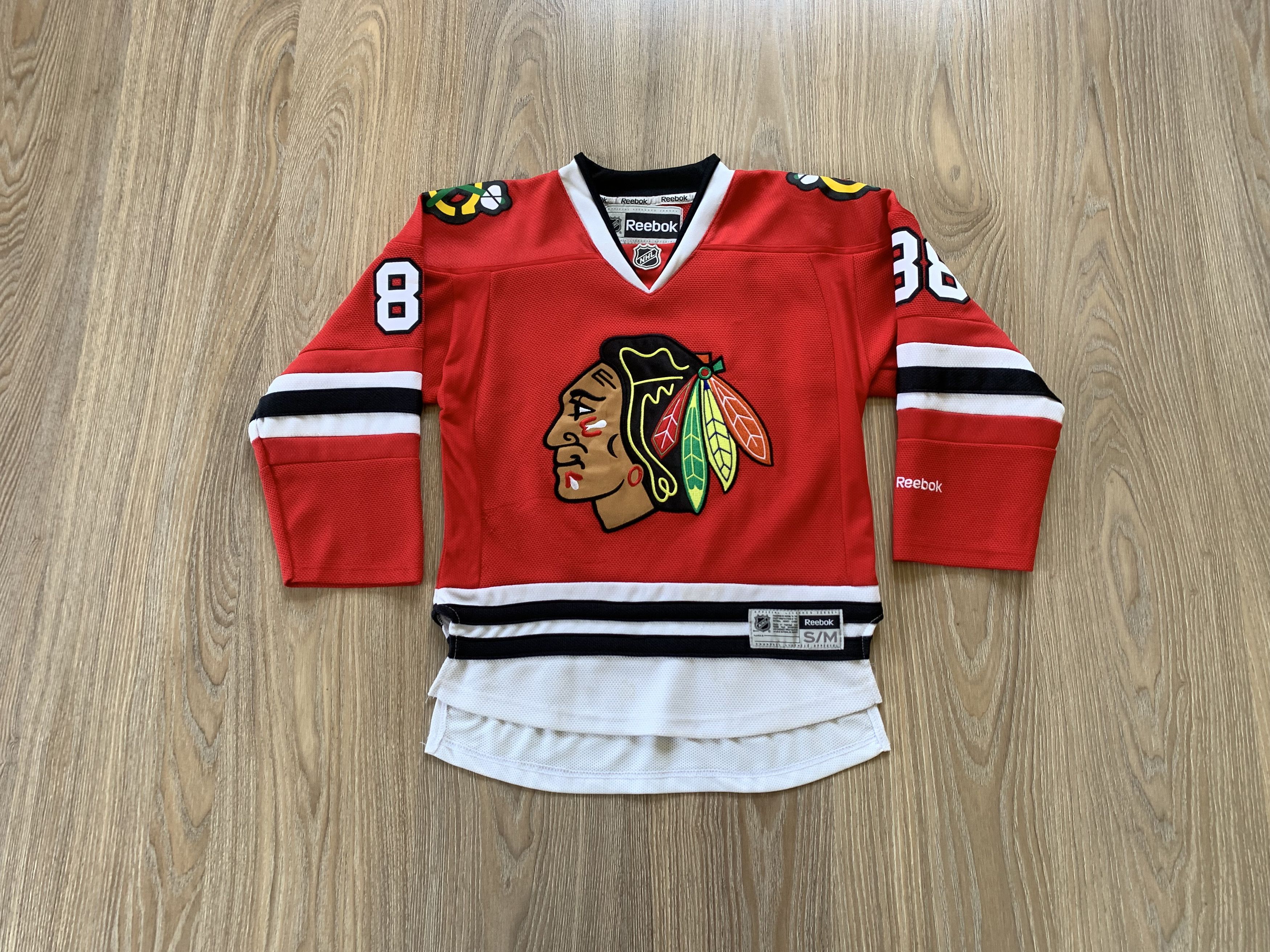 NHL × Reebok Reebok Chicago Blackhawks Hockey Youth Jersey #88 Size US XXS / EU 40 - 1 Thumbnail