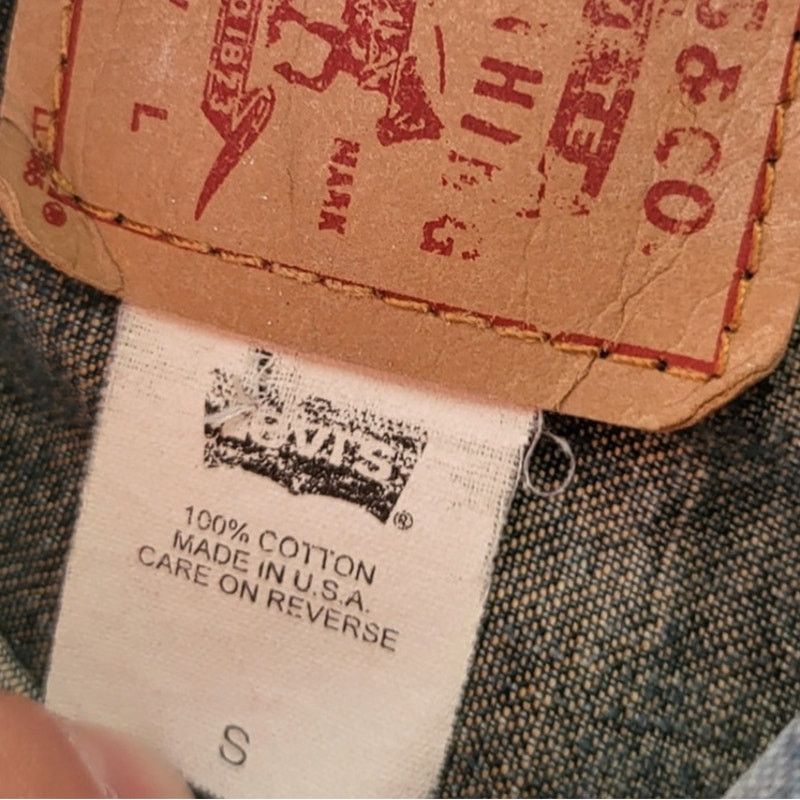 Levi's Vintage Levi's Trucker Jacket Size S USA Blue Denim Jean Y2K Size S / US 4 / IT 40 - 8 Thumbnail