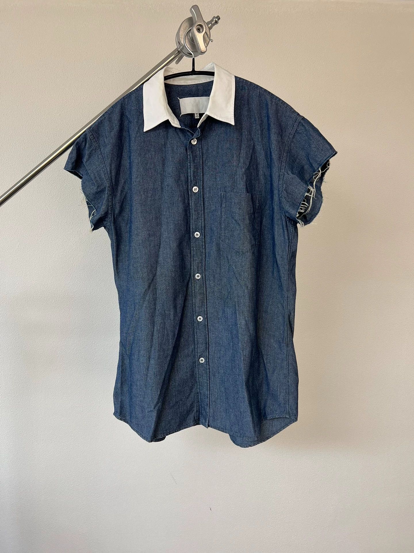 Maison Margiela Maison Margiela White Label Denim Short-Sleeve Shirt Size XS / US 0-2 / IT 36-38 - 1 Thumbnail
