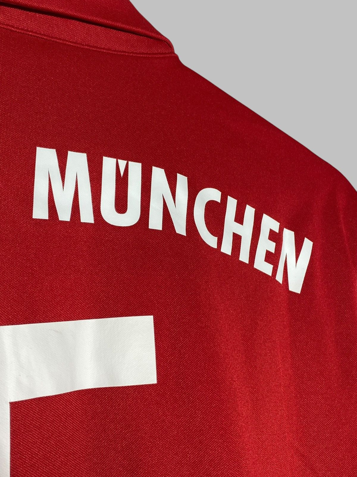Adidas #5 Hummels Bayern München 2016/17 Adidas Football Shirt Size US M / EU 48-50 / 2 - 17 Thumbnail