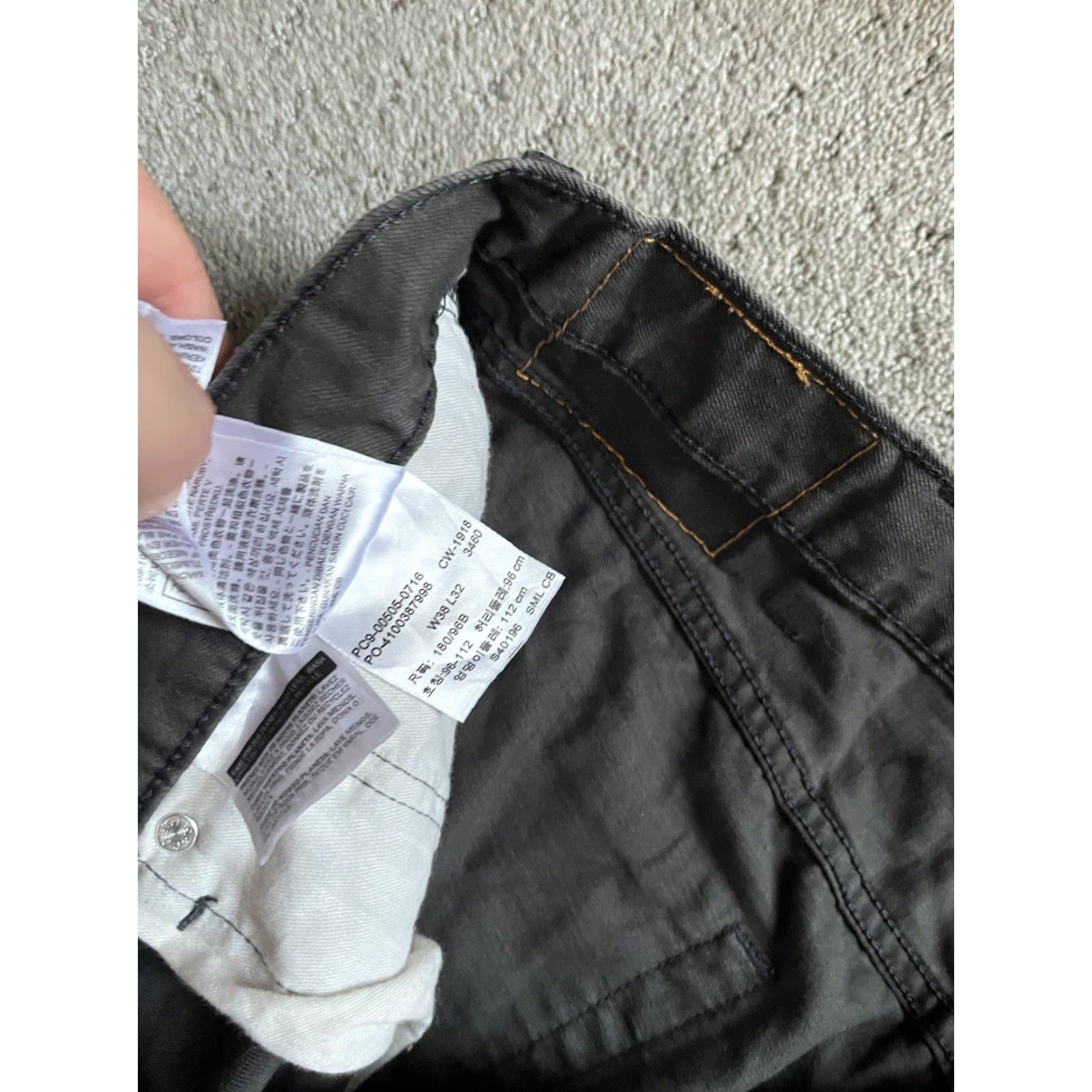 Levi's Levi's 505 Jeans Mens 38x32 Gray Distressed White Tab Flaw Stain Regular 5-Pocket Denim Cotton Jeans Mens Fall Winter Summer Spring American Classic Size US 38 / EU 54 - 7 Thumbnail