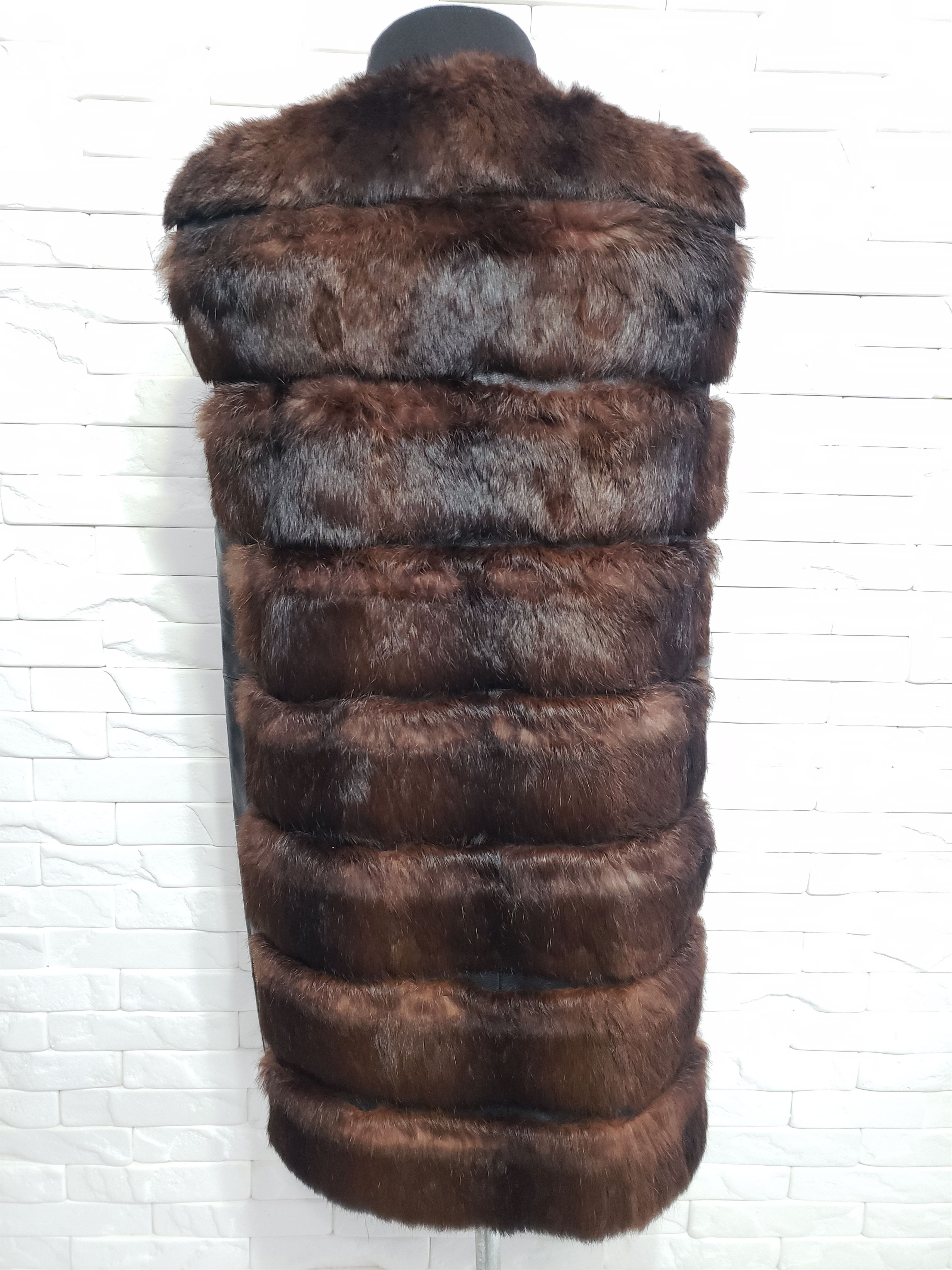 Genuine Leather Warm women's fur vest with a metal zipper. Size L / US 10 / IT 46 - 4 Thumbnail