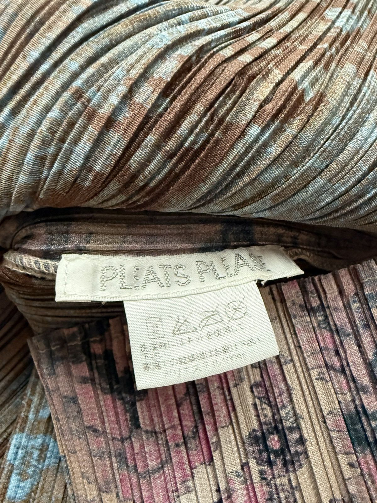 Issey Miyake × Pleats Please Issey Miyake RARE Pleats Please Issey Miyake printed top Size ONE SIZE - 3 Thumbnail