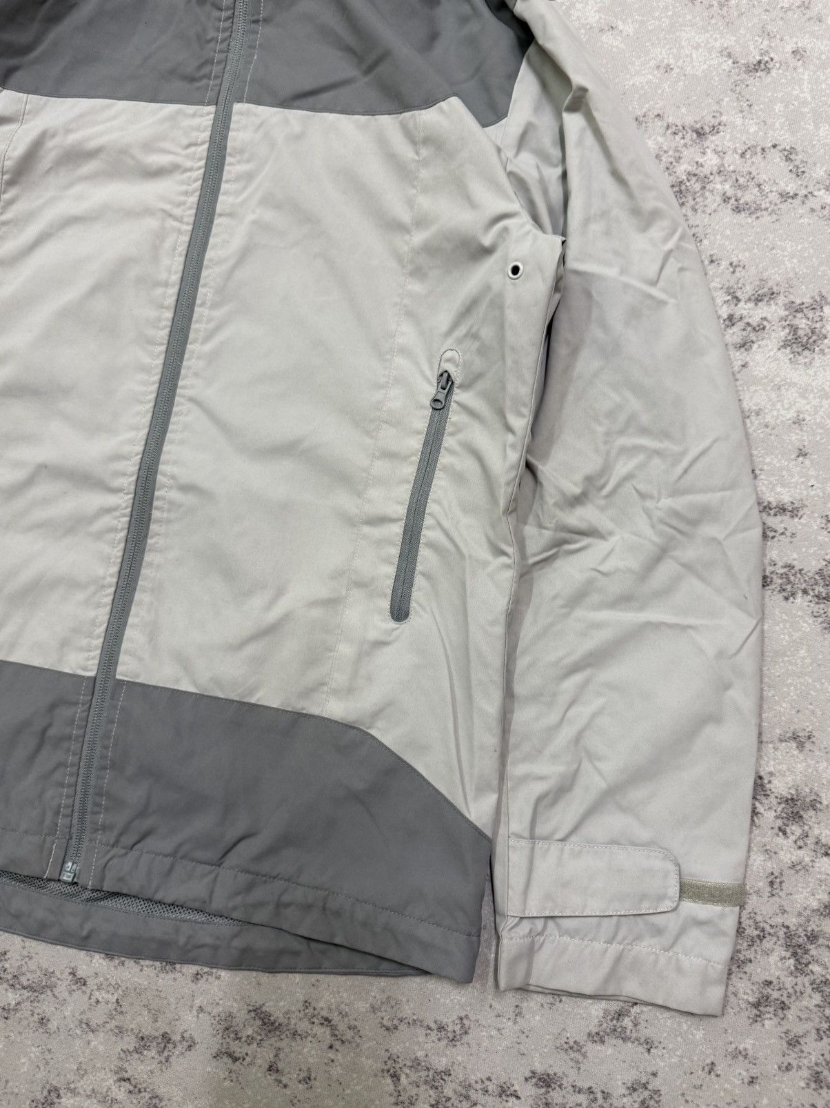 GU Gu grey/silver paneled double breasted outdoor jacket hoodie Size US S / EU 44-46 / 1 - 5 Thumbnail