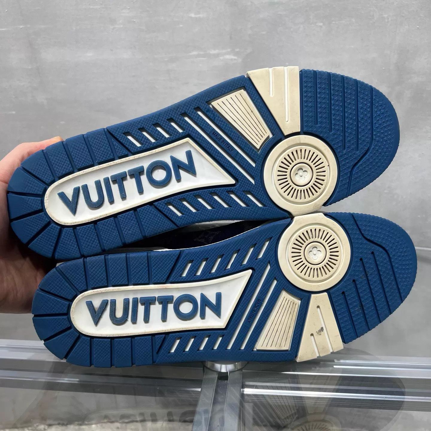 Louis Vuitton LV Trainer White Blue Denim UK8.5/42.5 Size US 9.5 / EU 42-43 - 7 Thumbnail