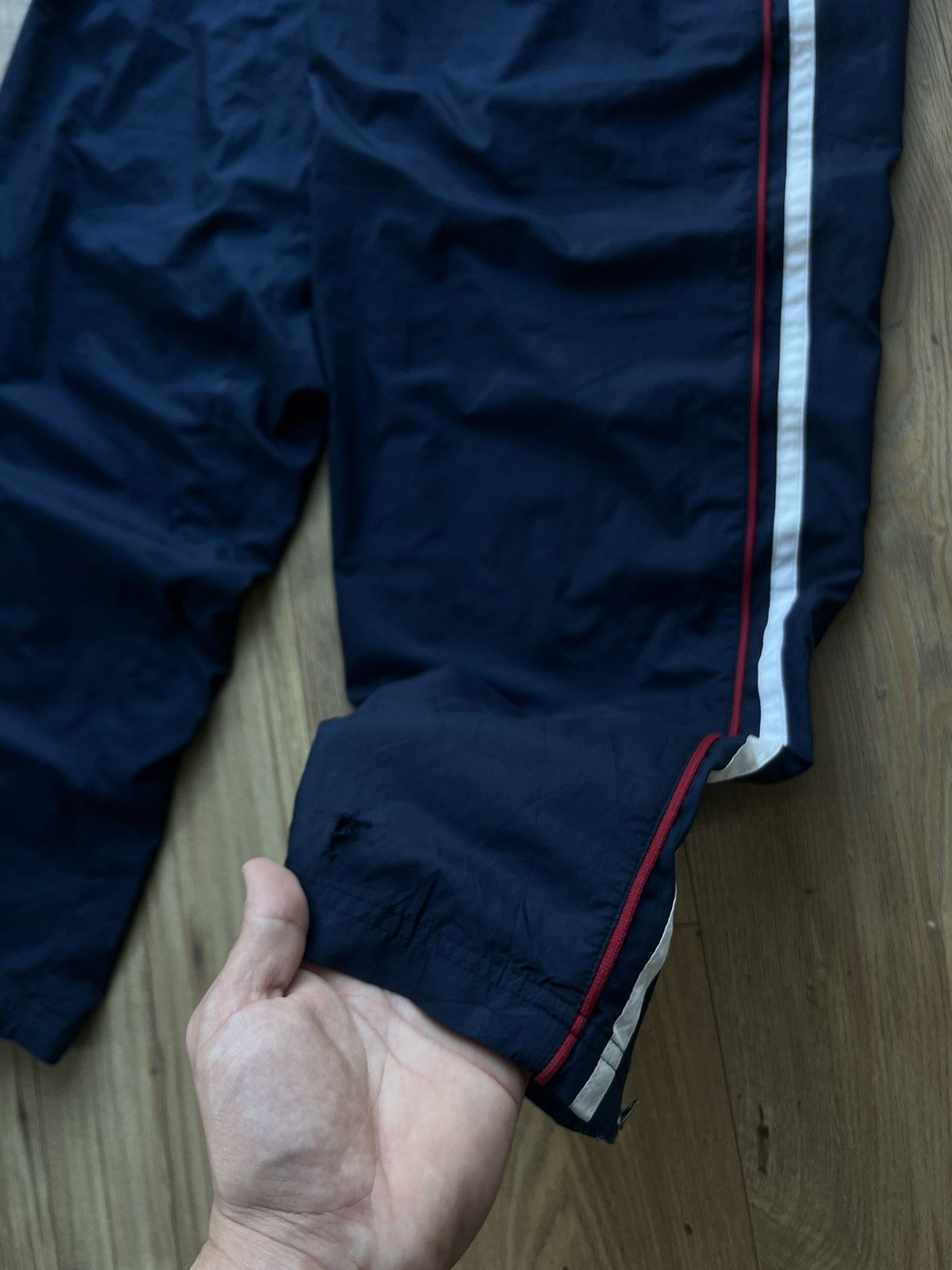 Nike 00’s NIKE BAGGY SWOOSH LOGO Y2K TRACK PANTS RARE Size US 34 / EU 50 - 4 Thumbnail