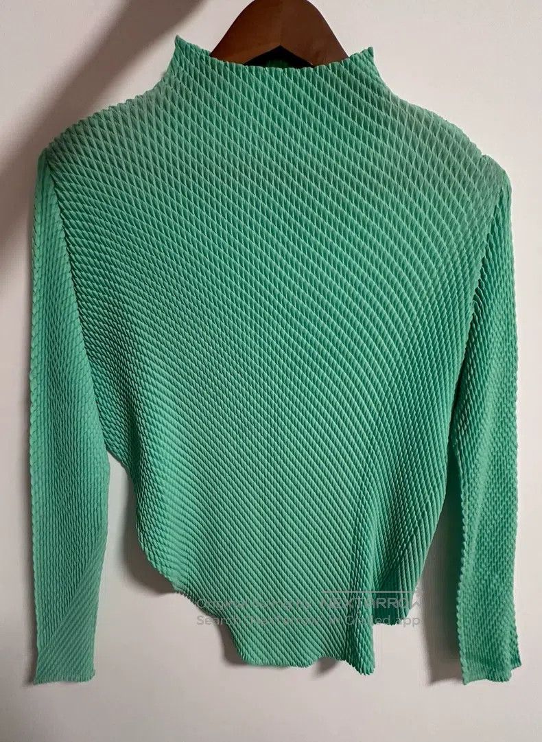 Issey Miyake Issey Miyake Main Line Fish Scale Top Size S / US 4 / IT 40 - 1 Thumbnail