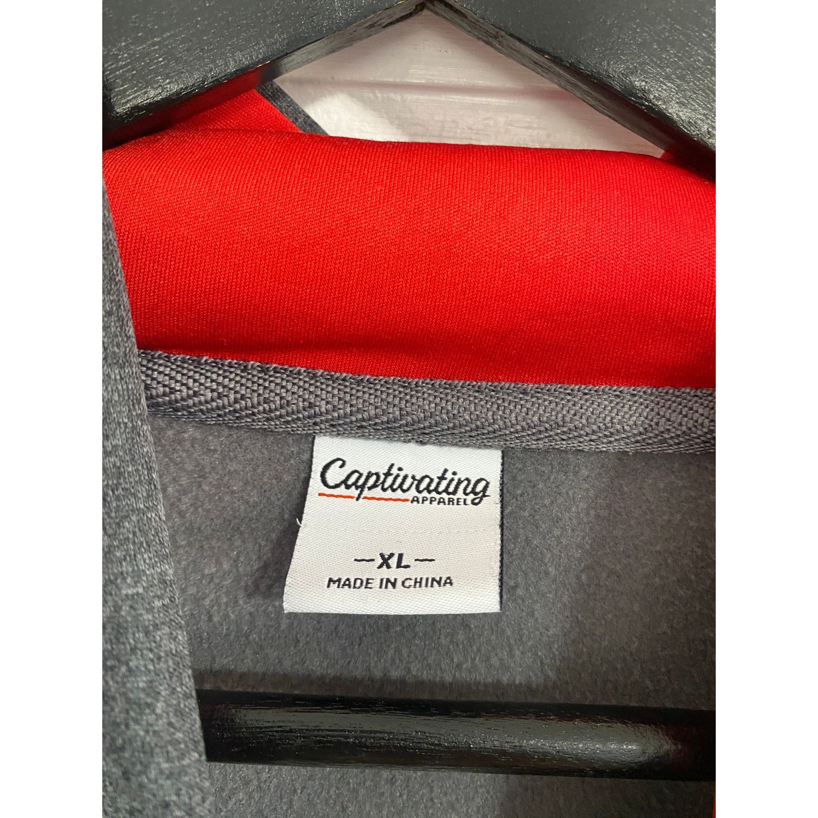NCAA University of South Dakota Coyotes Hoodie Sweatshirt Size US L / EU 52-54 / 3 - 5 Thumbnail