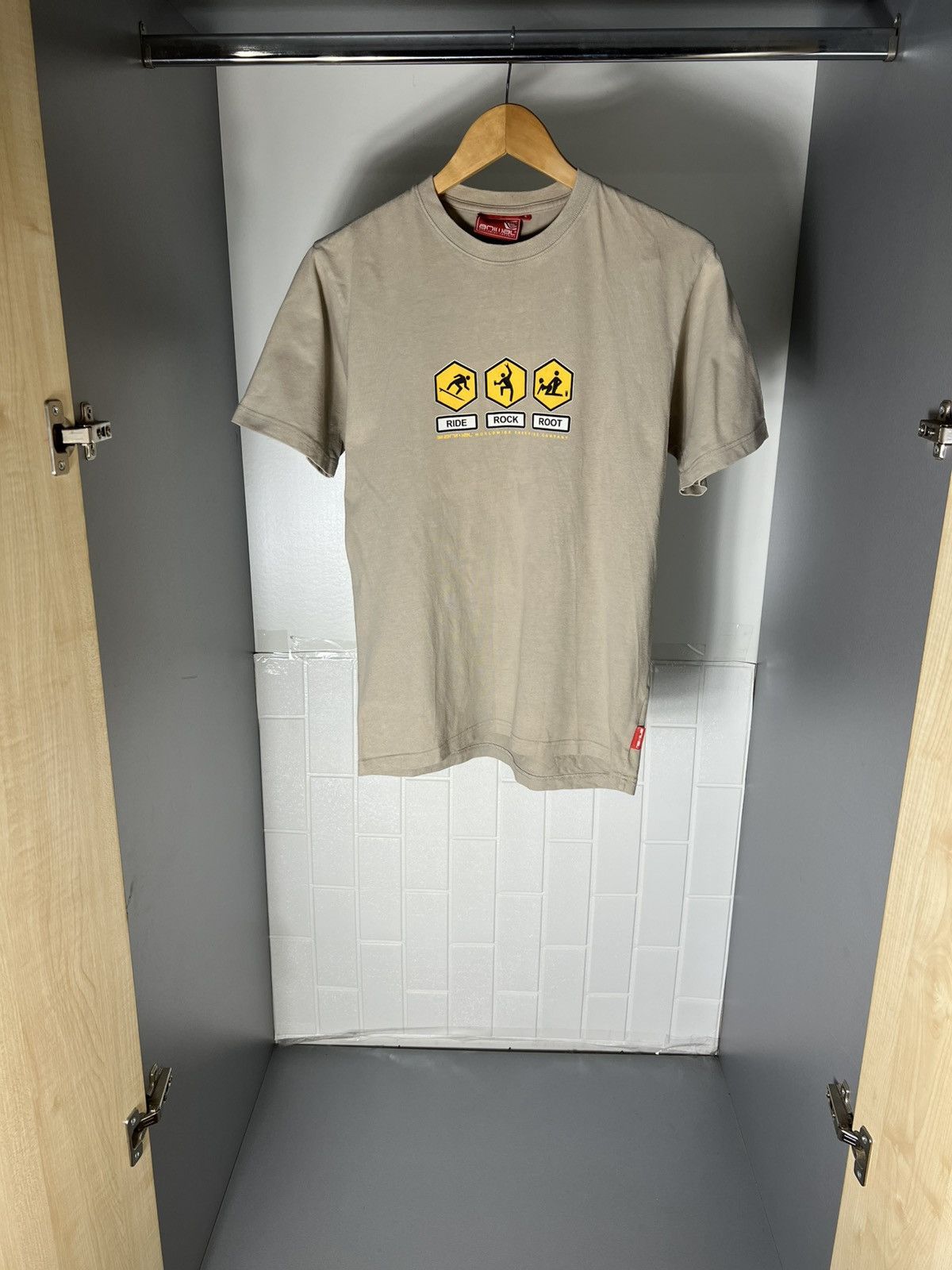 Vintage VERY RARE ANIMAL RETRO HUMOR T-SHIRT SEX FREERIDE SK8 Y2K Size US S / EU 44-46 / 1 - 1 Thumbnail