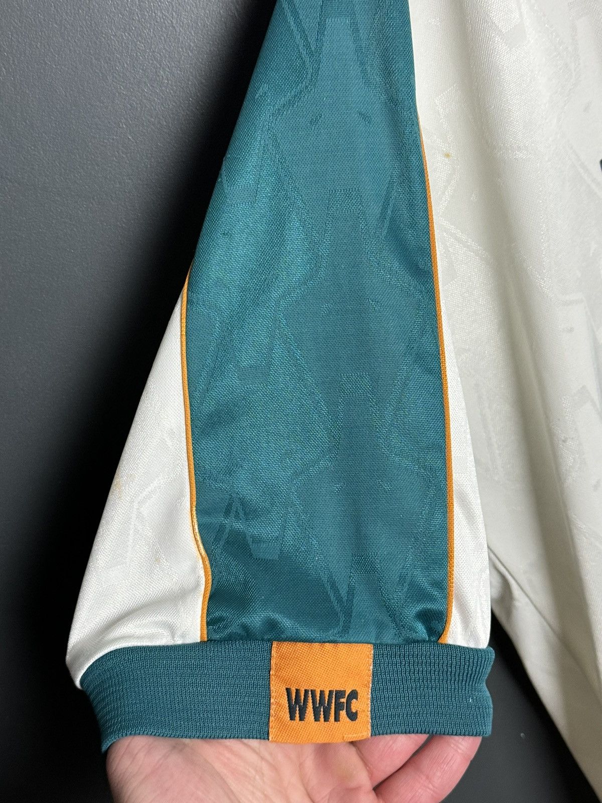 Puma Wolverhampton Wanderers 97/99 Away Football Jersey Size US L / EU 52-54 / 3 - 5 Thumbnail