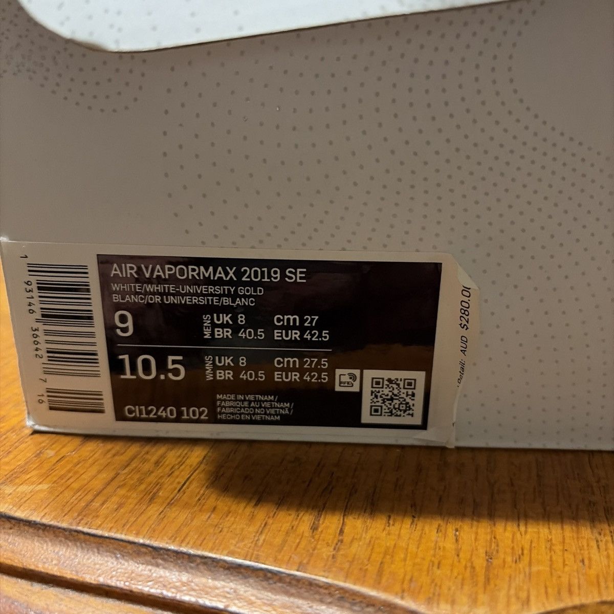 Nike mens NIKE Vapormaxx SE Size US 9 / EU 42 - 5 Thumbnail