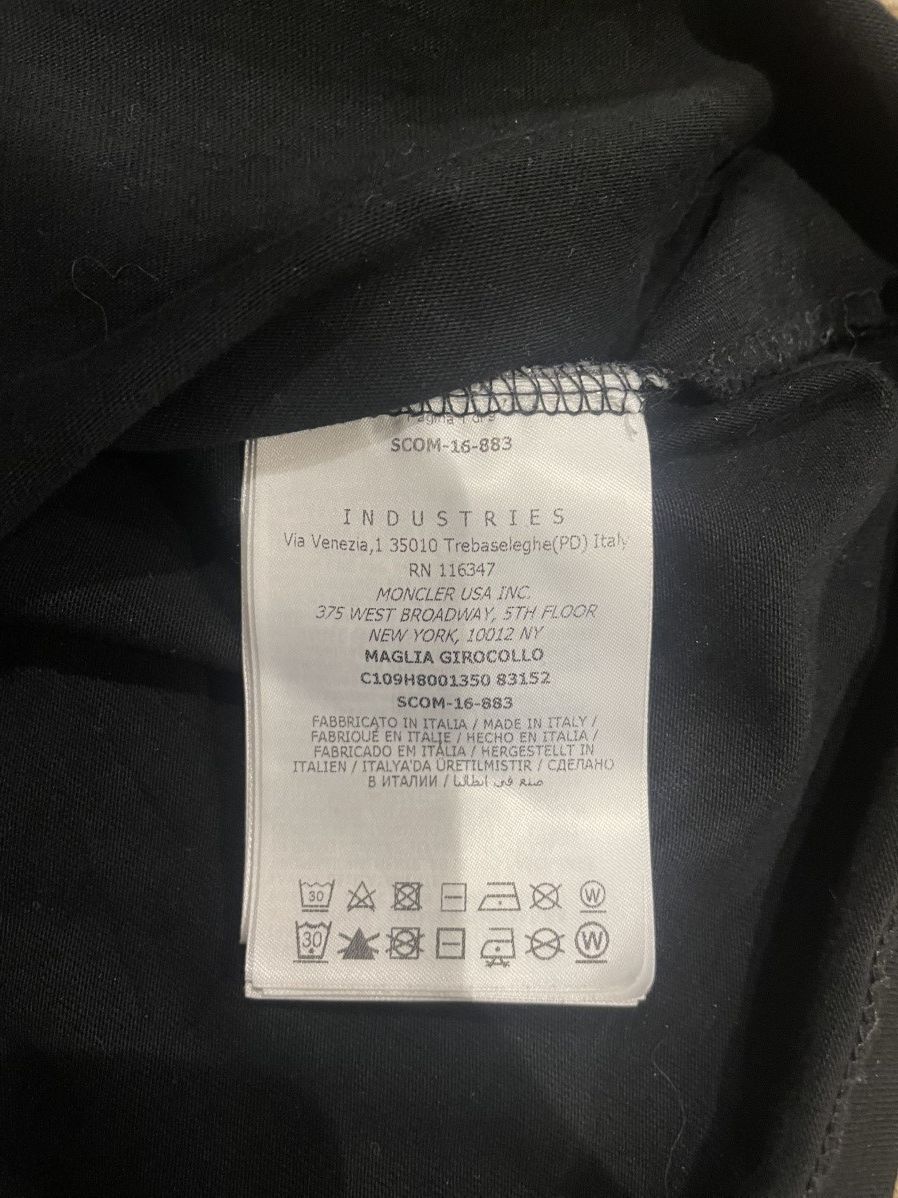 Moncler × Off-White Moncler x Off White Black Swan Size US M / EU 48-50 / 2 - 4 Thumbnail