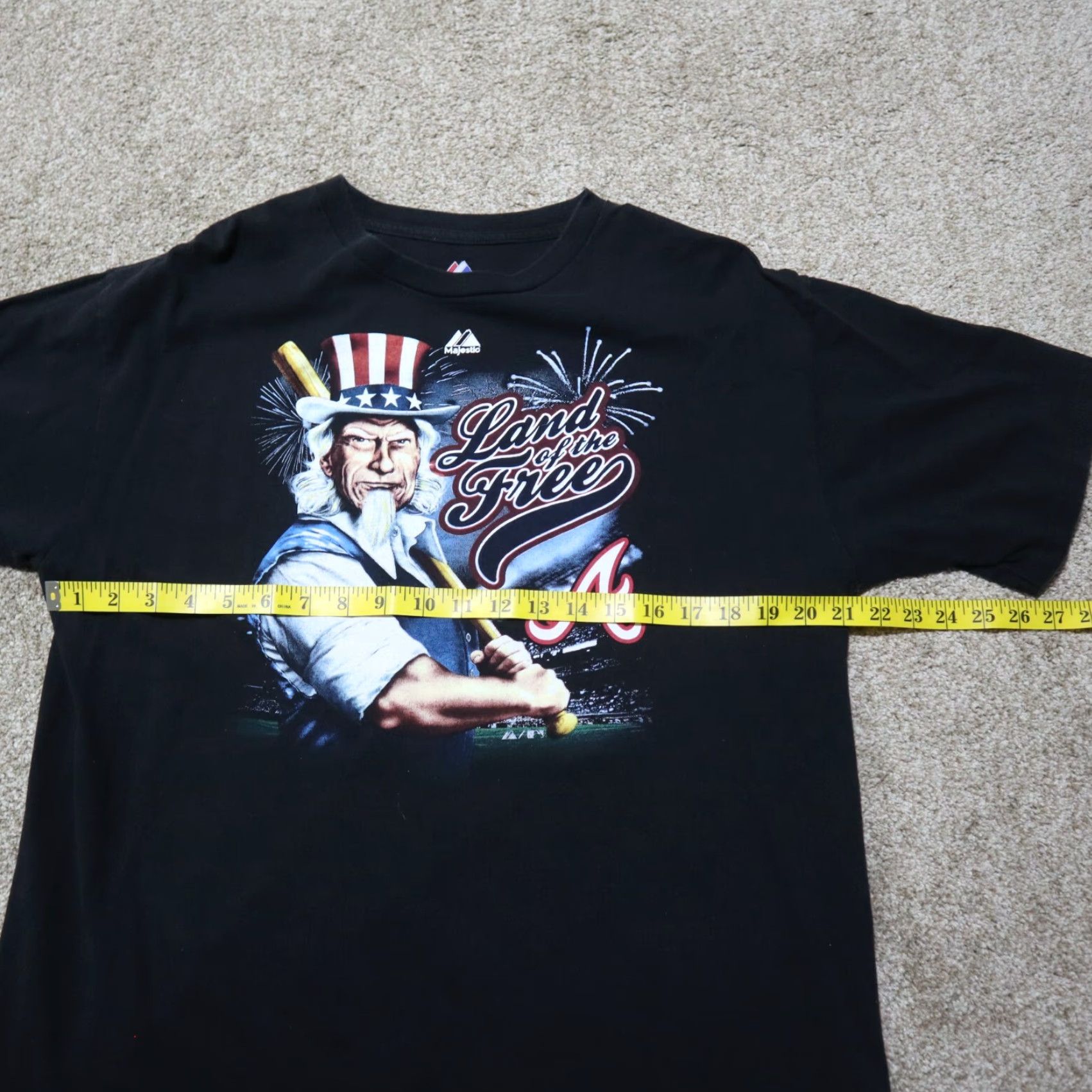 Vintage VINTAGE Atlanta Braves USA Land Of The Free Home of the Brave Men Shirt Adult Large Black Majestic Graphic Tee 90s Mens Size US L / EU 52-54 / 3 - 4 Thumbnail