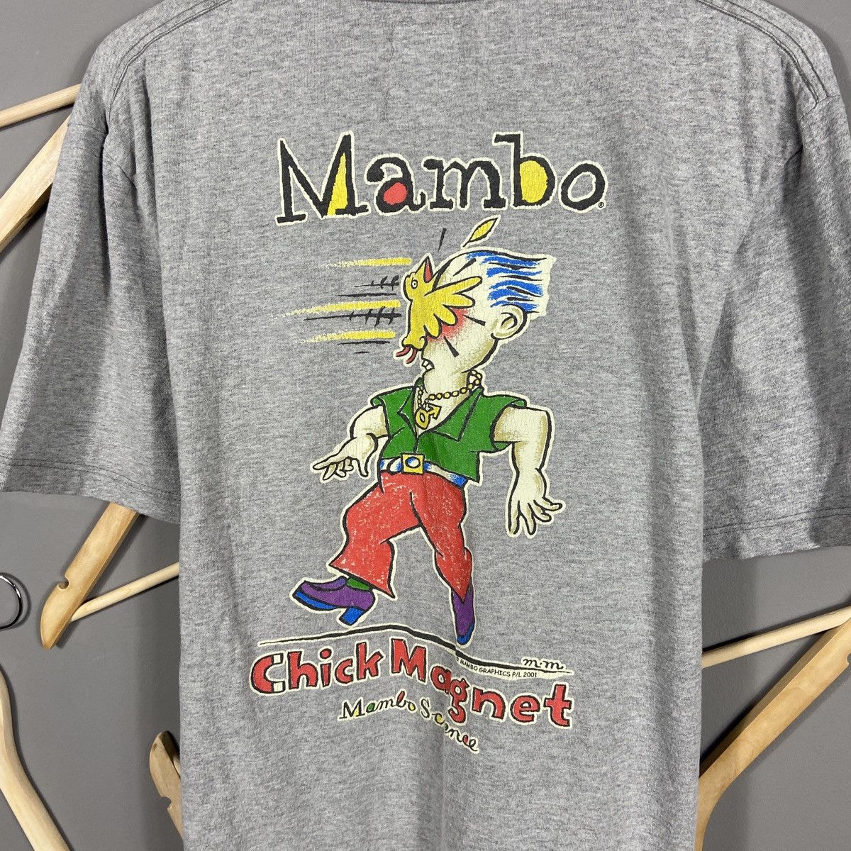Vintage Vintage 2001 Mambo Australia Chic Magnet T-shirt Size US L / EU 52-54 / 3 - 9 Thumbnail
