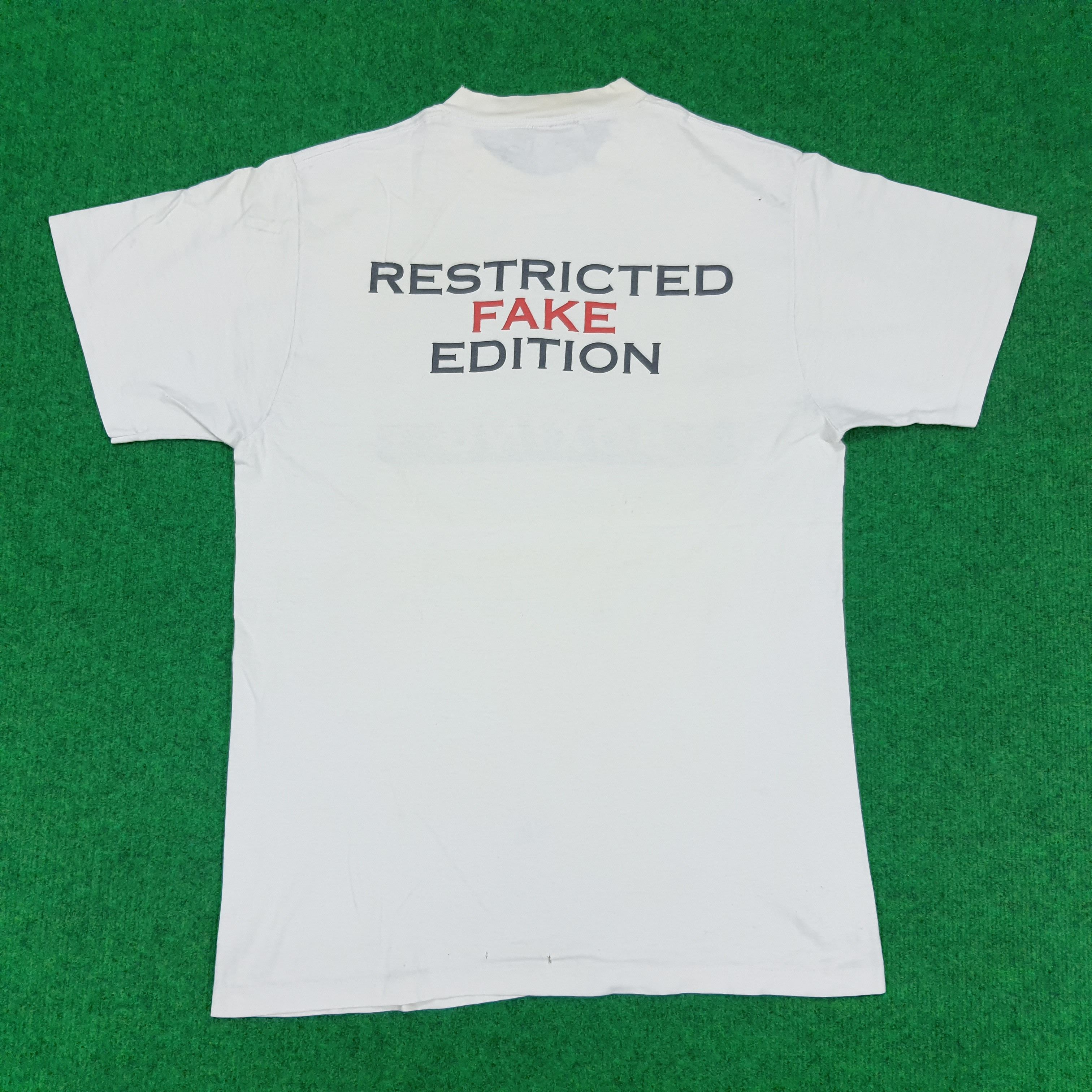 Other Vintage USB Boxing Restricted Fake Edition T-shirt Size US M / EU 48-50 / 2 - 3 Thumbnail