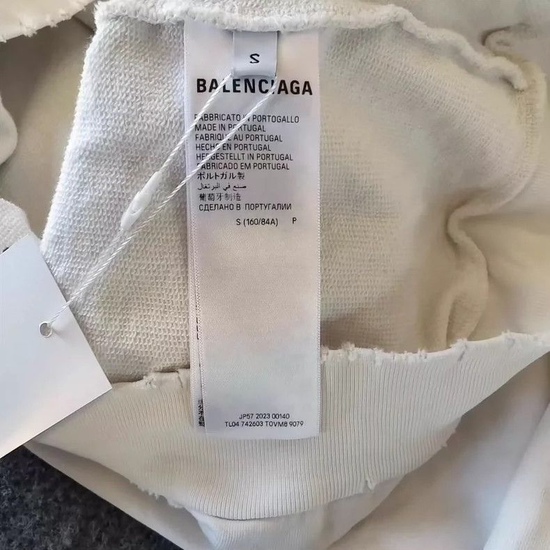 Balenciaga Balenciaga solid letter embroidered hoodie Size US S / EU 44-46 / 1 - 4 Thumbnail